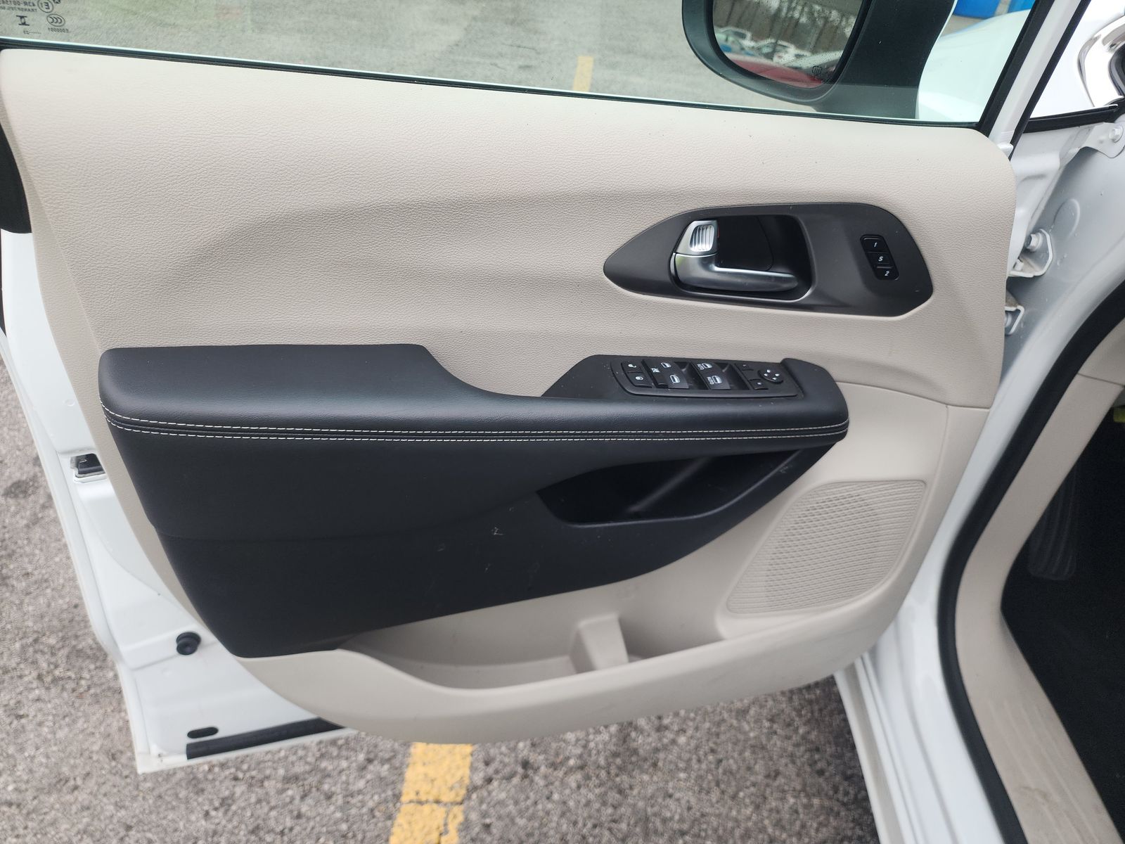 2023 Chrysler Pacifica Touring L FWD