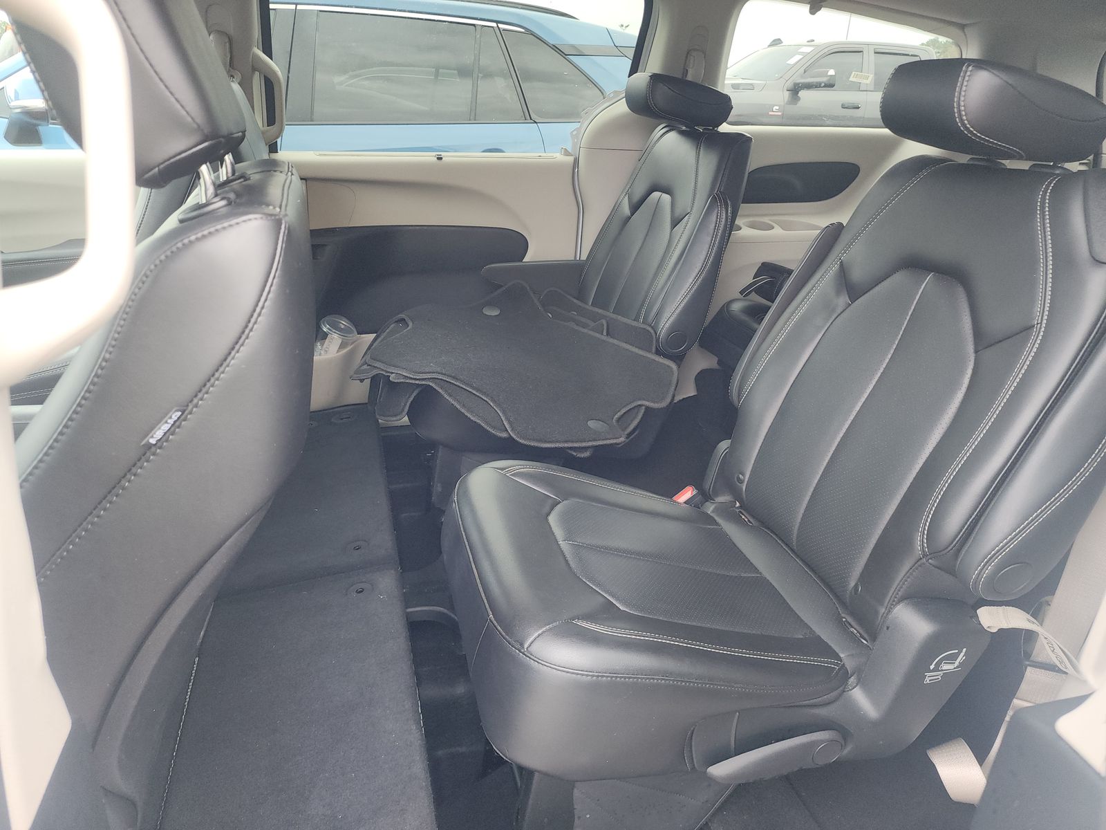 2023 Chrysler Pacifica Touring L FWD