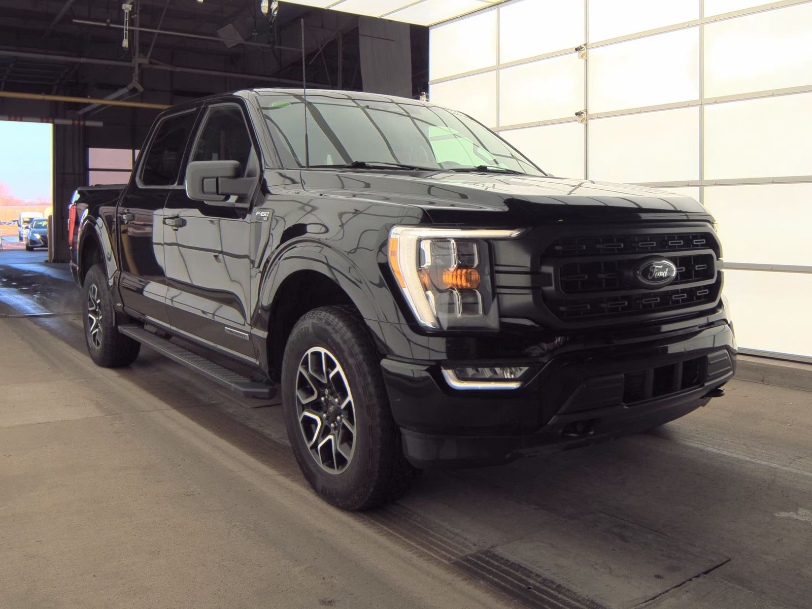 2023 Ford F-150 Hybrid XLT AWD