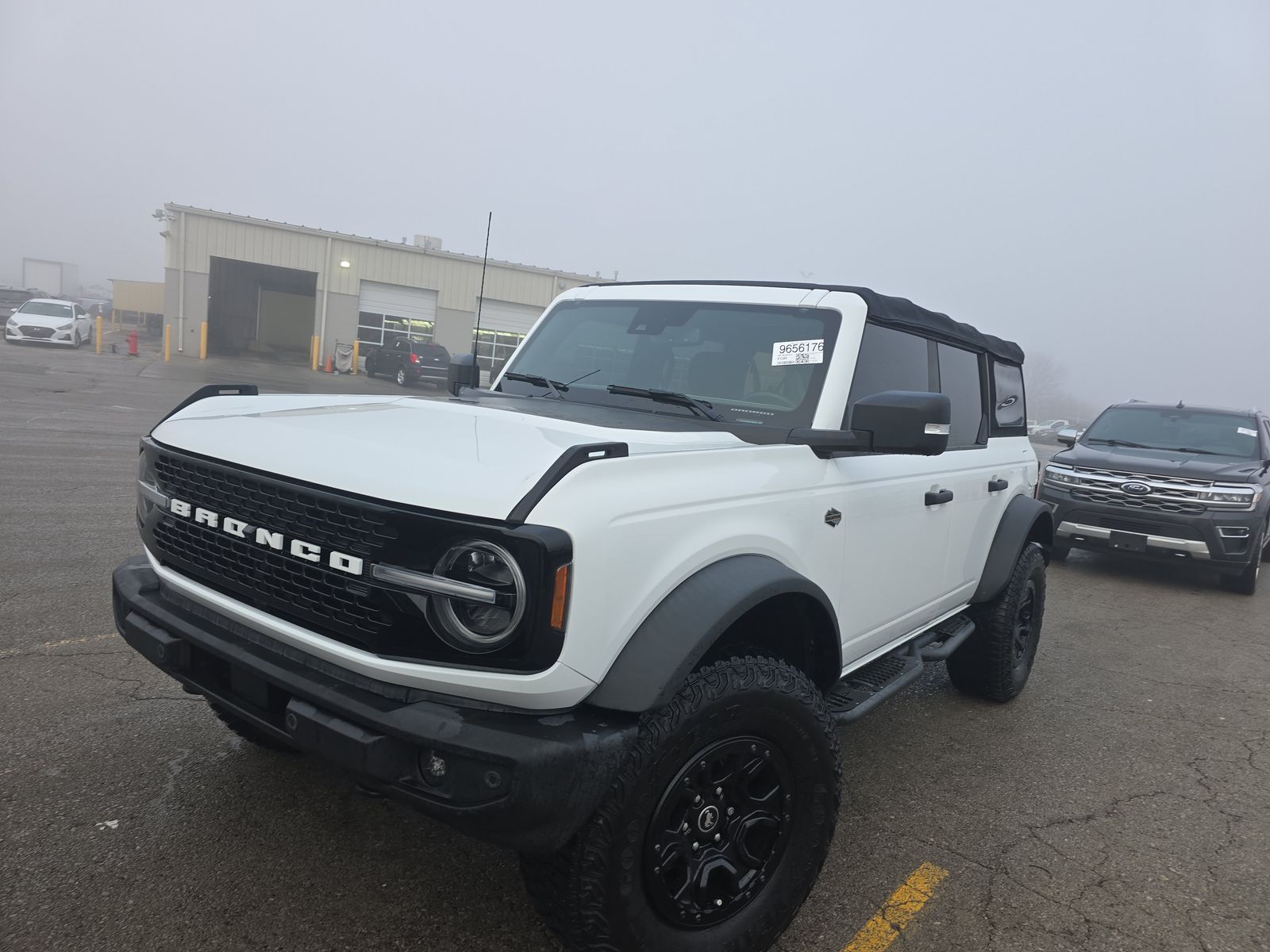 FORD BRONCO - 1
