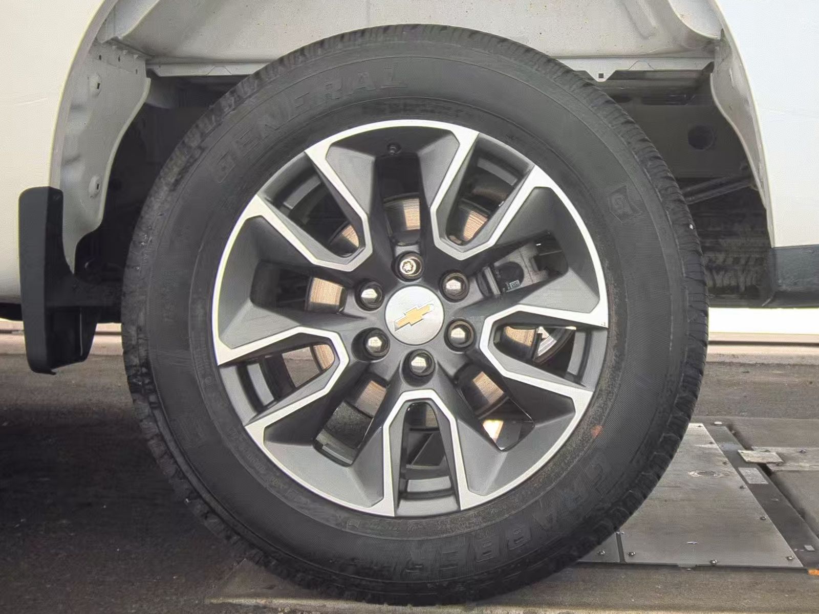 2024 Chevrolet Silverado 1500 LT AWD