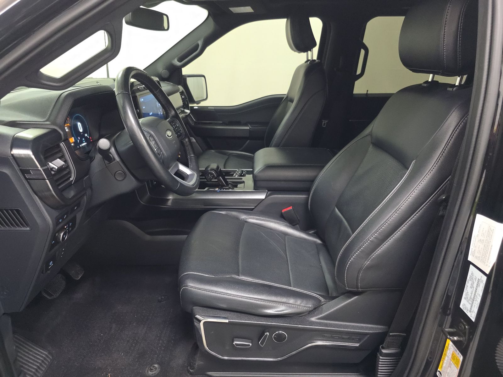 2023 Ford F-150 Lariat AWD