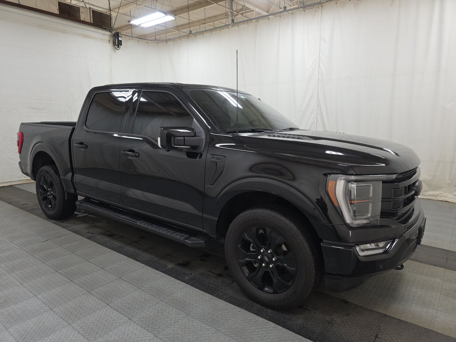 2023 Ford F-150 Lariat AWD