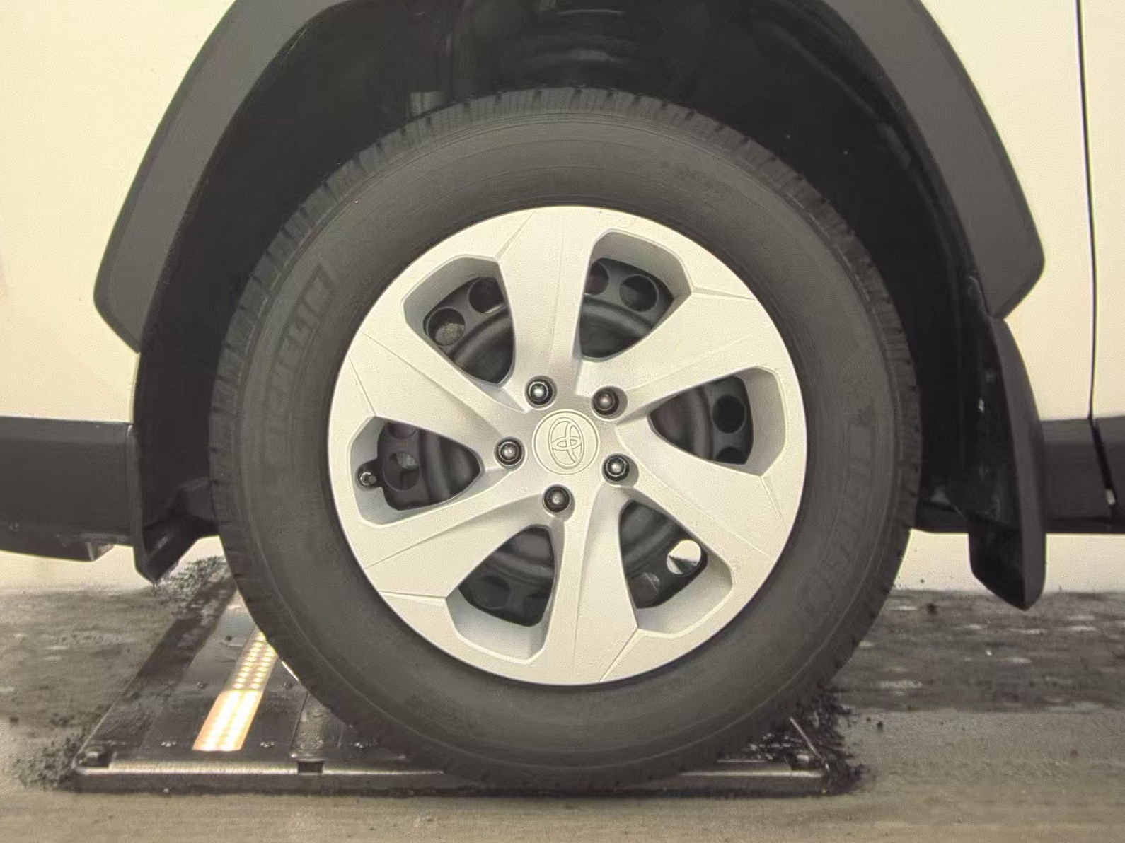 2024 Toyota RAV4 LE AWD