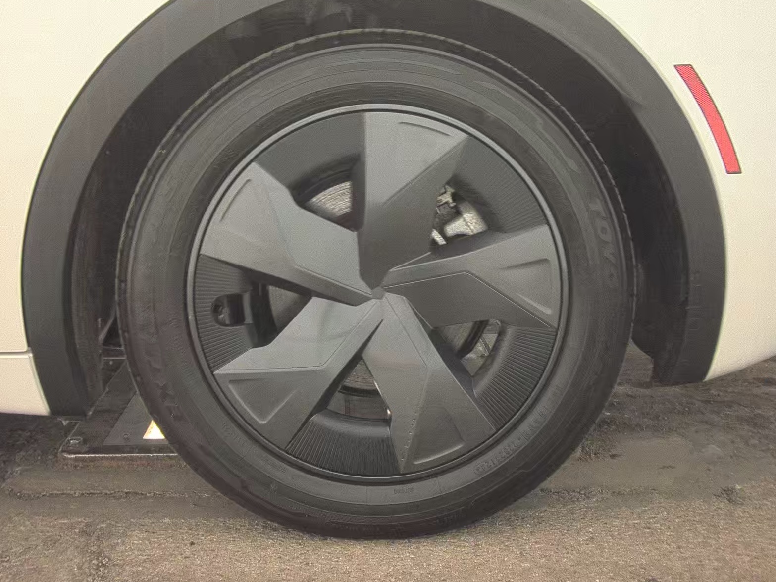 2024 Toyota Prius Prime SE FWD