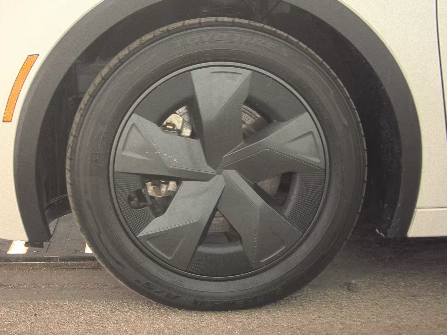 2024 Toyota Prius Prime SE FWD