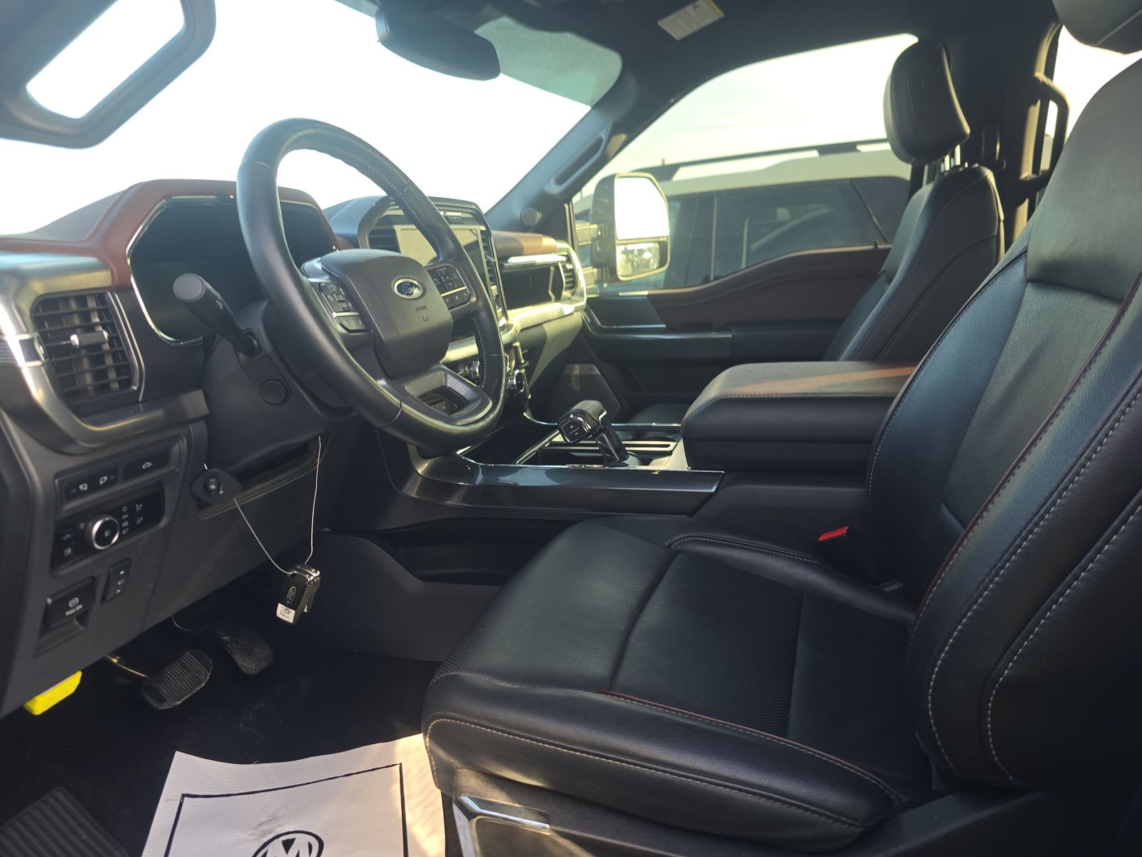 2023 Ford F-150 Hybrid Lariat AWD