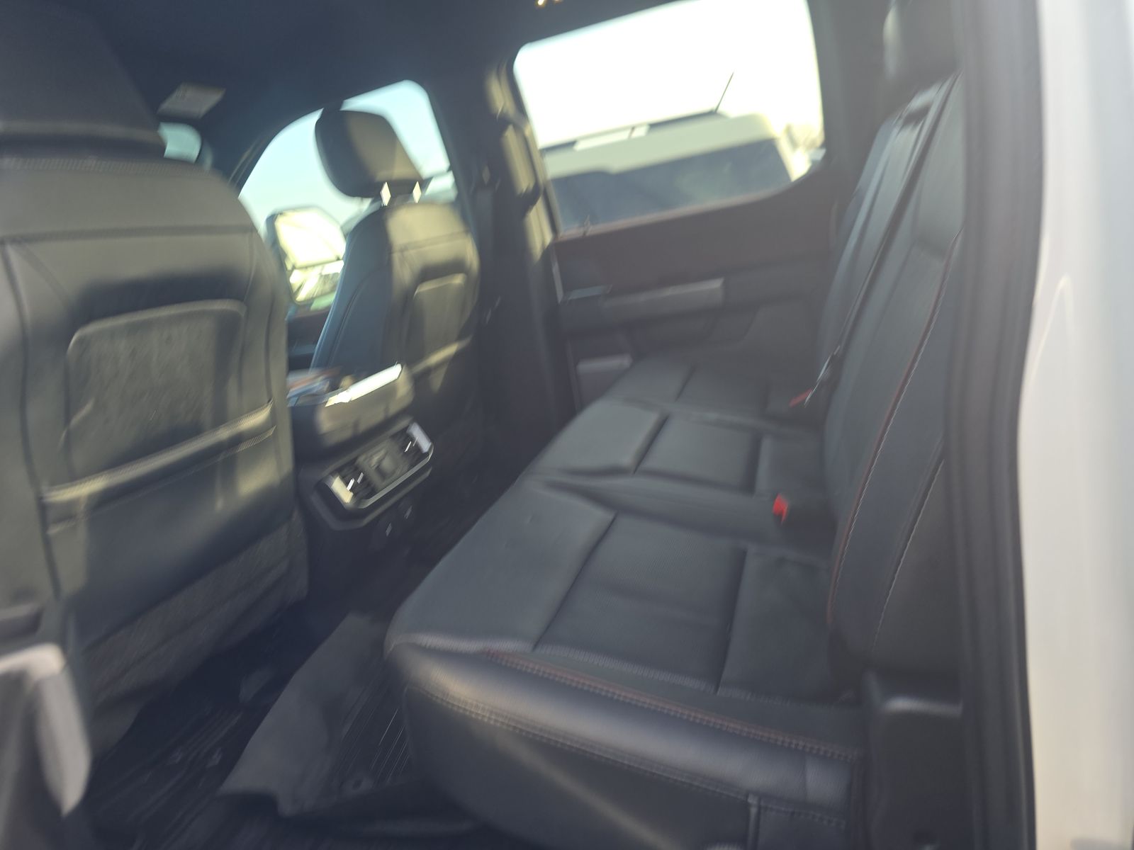 2023 Ford F-150 Hybrid Lariat AWD