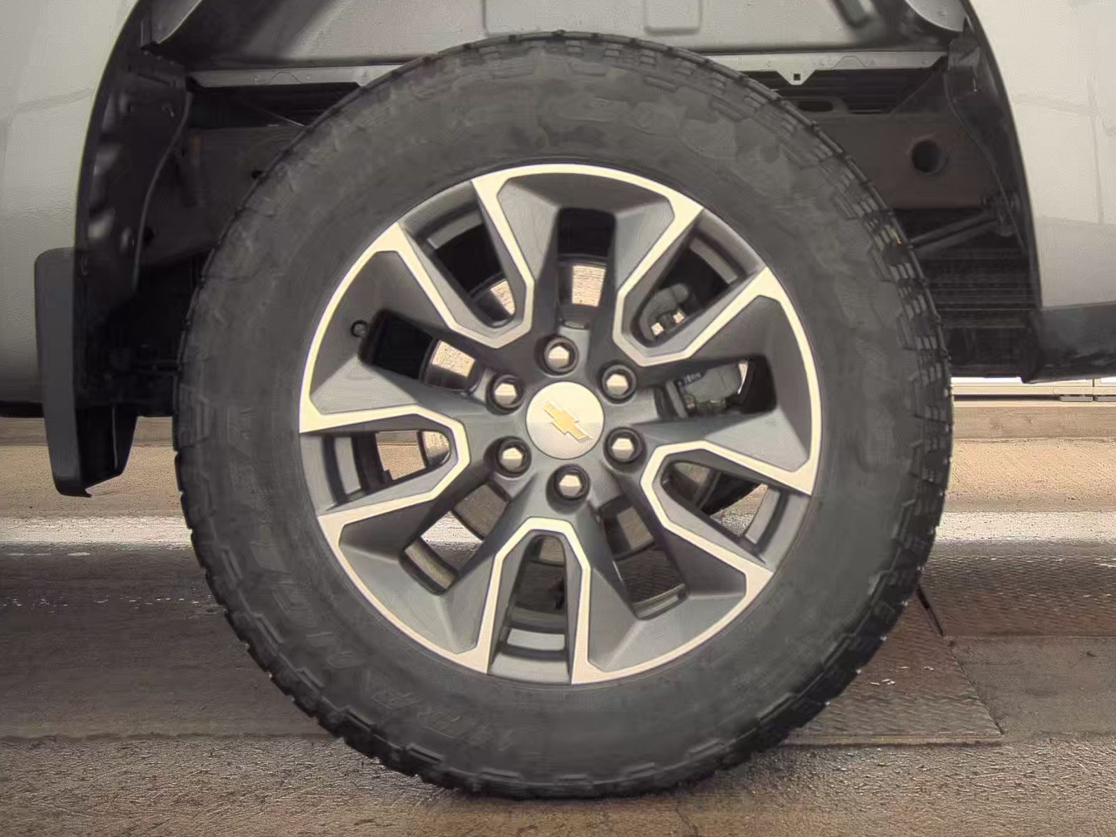 2024 Chevrolet Silverado 1500 LT AWD