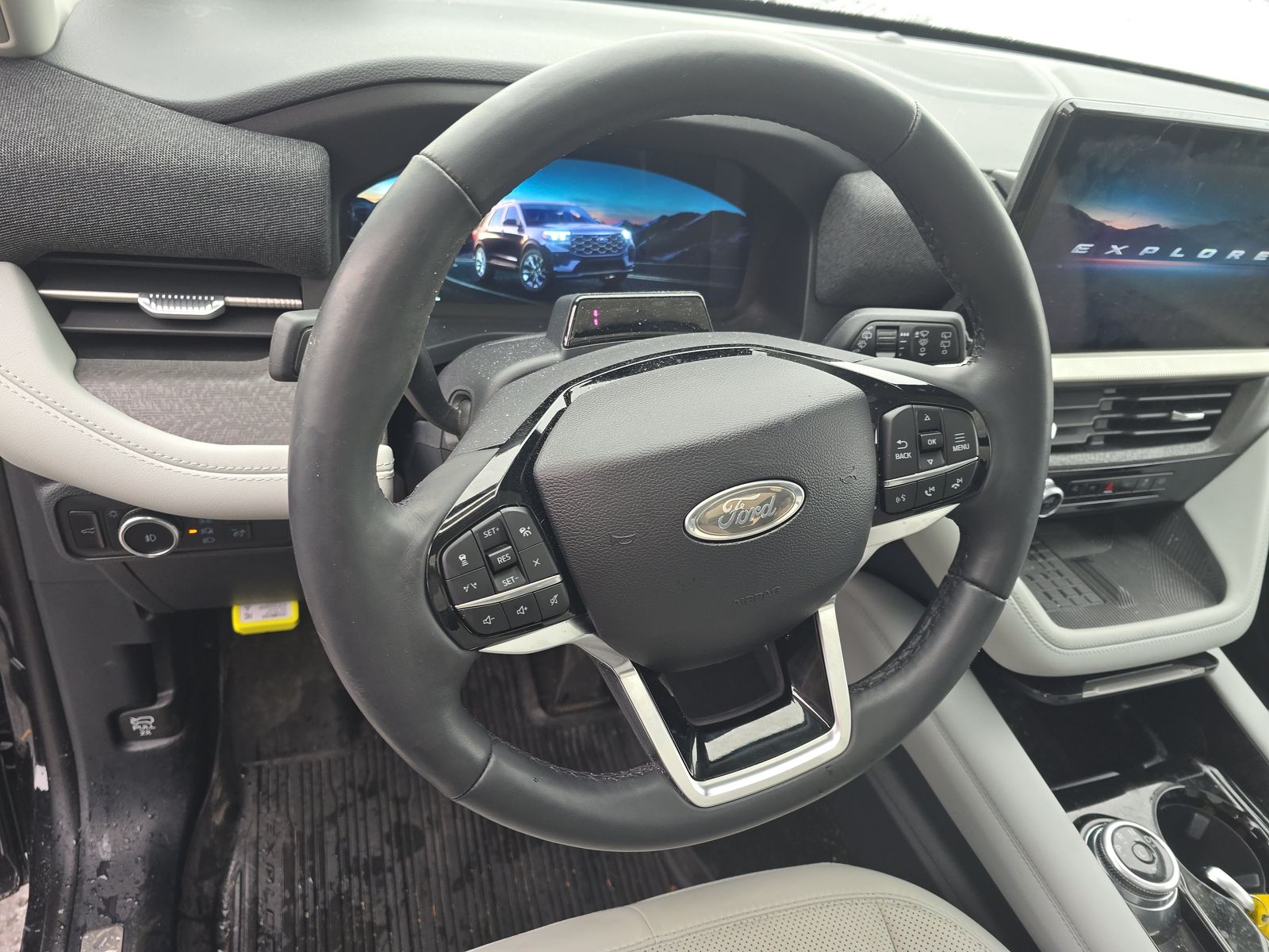 2025 Ford Explorer Platinum AWD