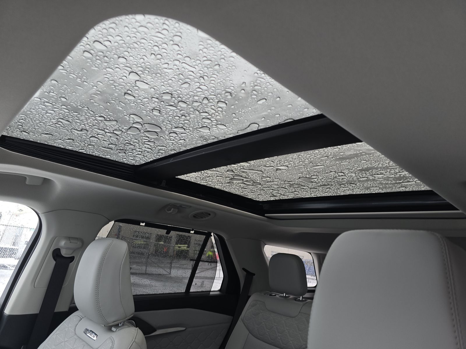 2025 Ford Explorer Platinum AWD