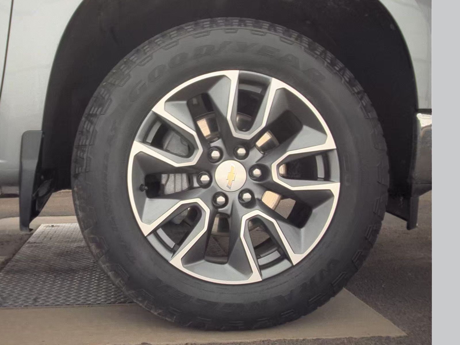 2024 Chevrolet Silverado 1500 LT AWD