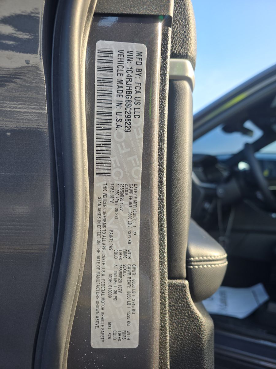 2025 Jeep Grand Cherokee Limited AWD