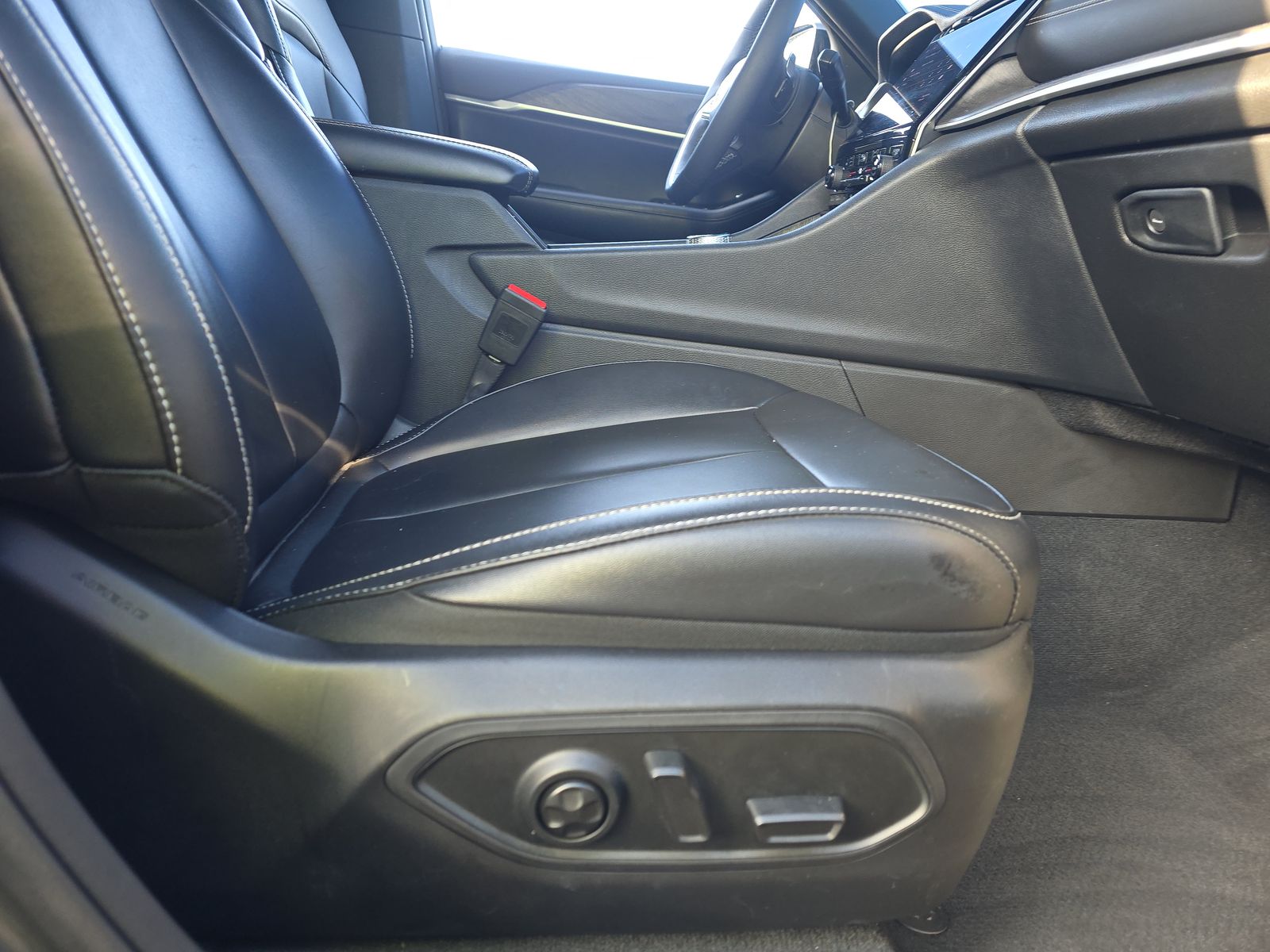 2025 Jeep Grand Cherokee Limited AWD