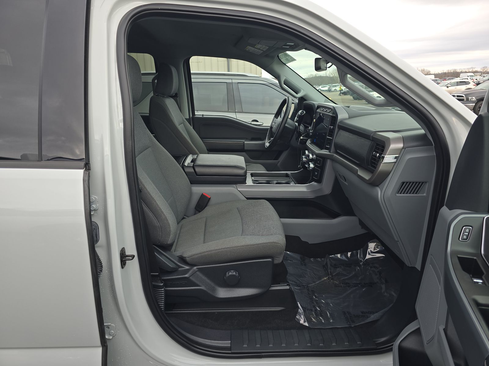 2024 Ford F-150 Hybrid XLT AWD