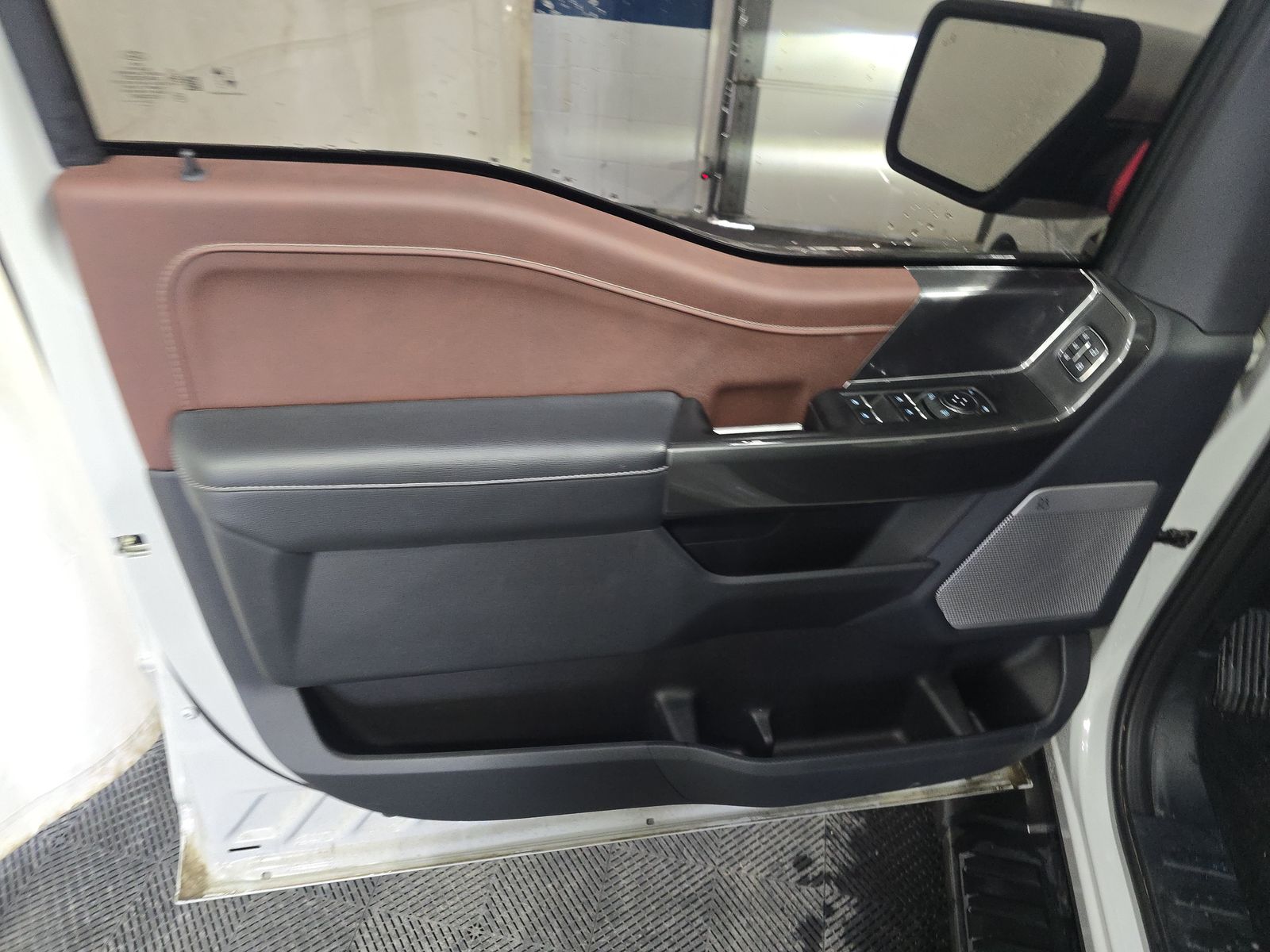 2023 Ford F-150 Lariat AWD