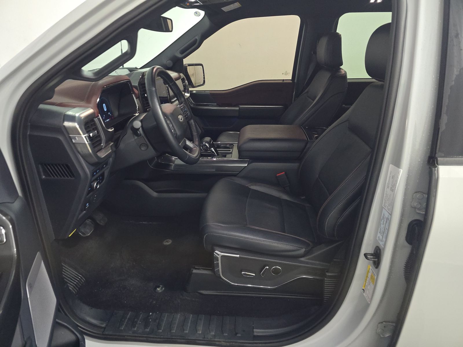 2023 Ford F-150 Lariat AWD