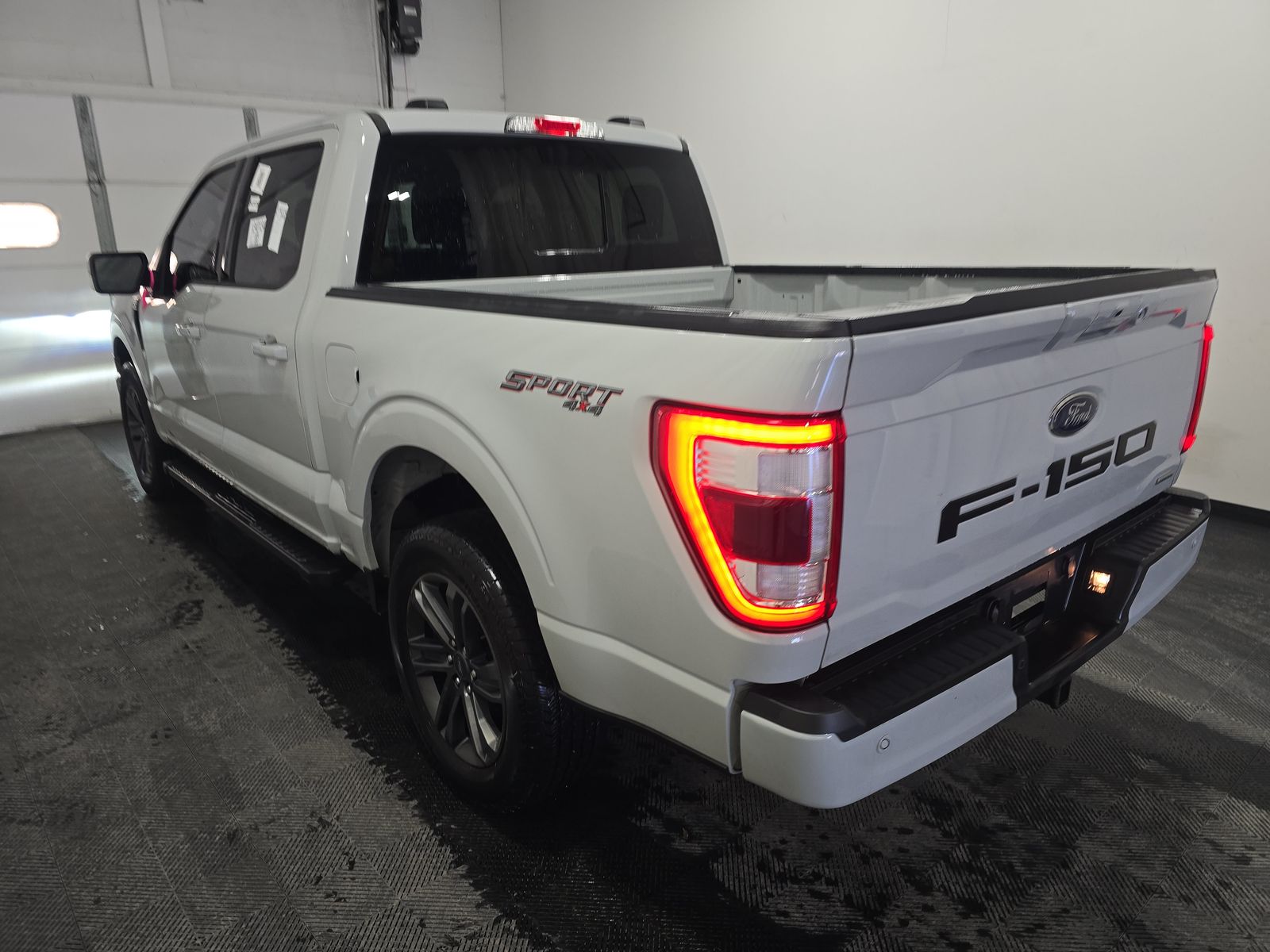 2023 Ford F-150 Lariat AWD