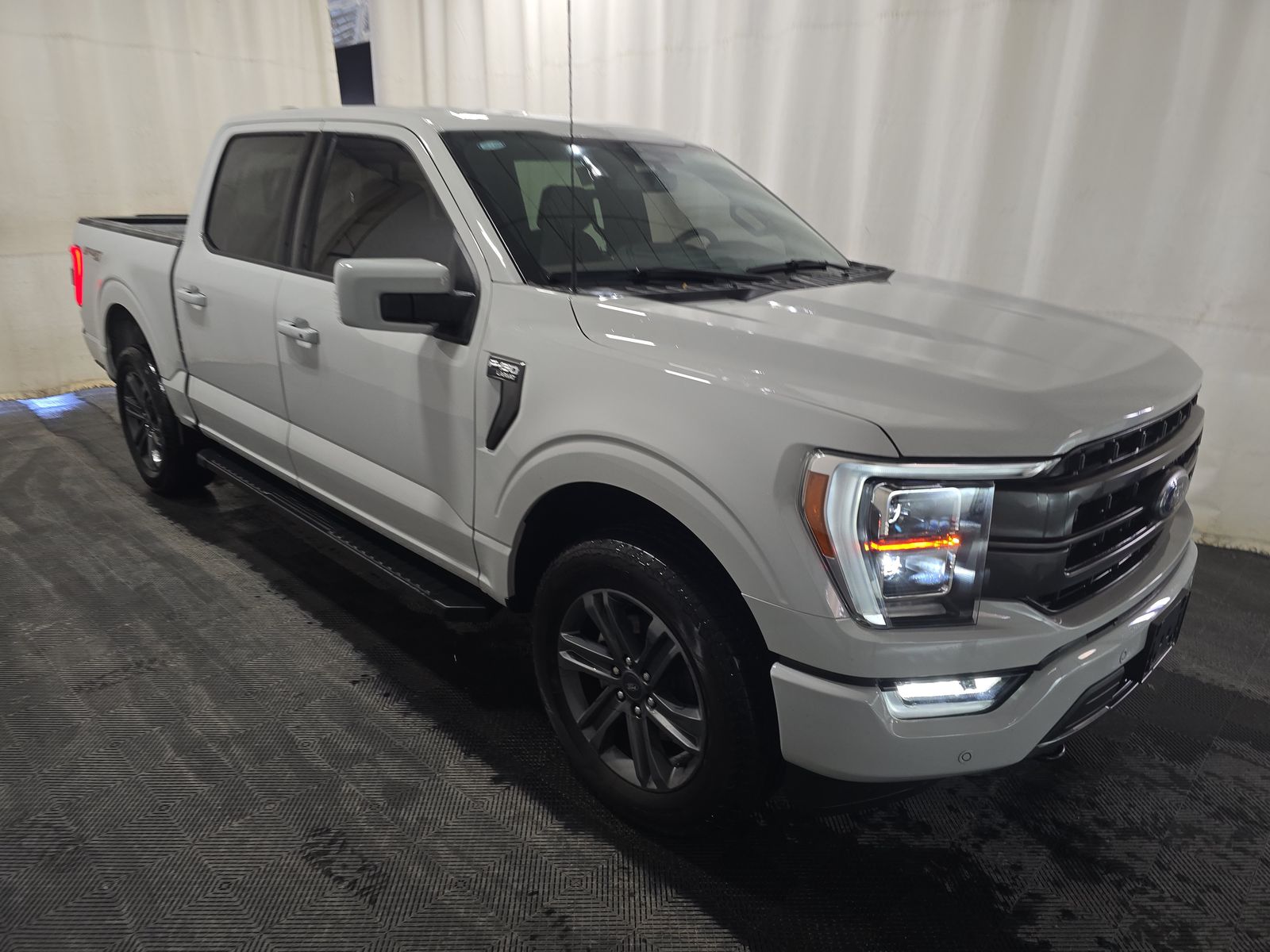 2023 Ford F-150 Lariat AWD