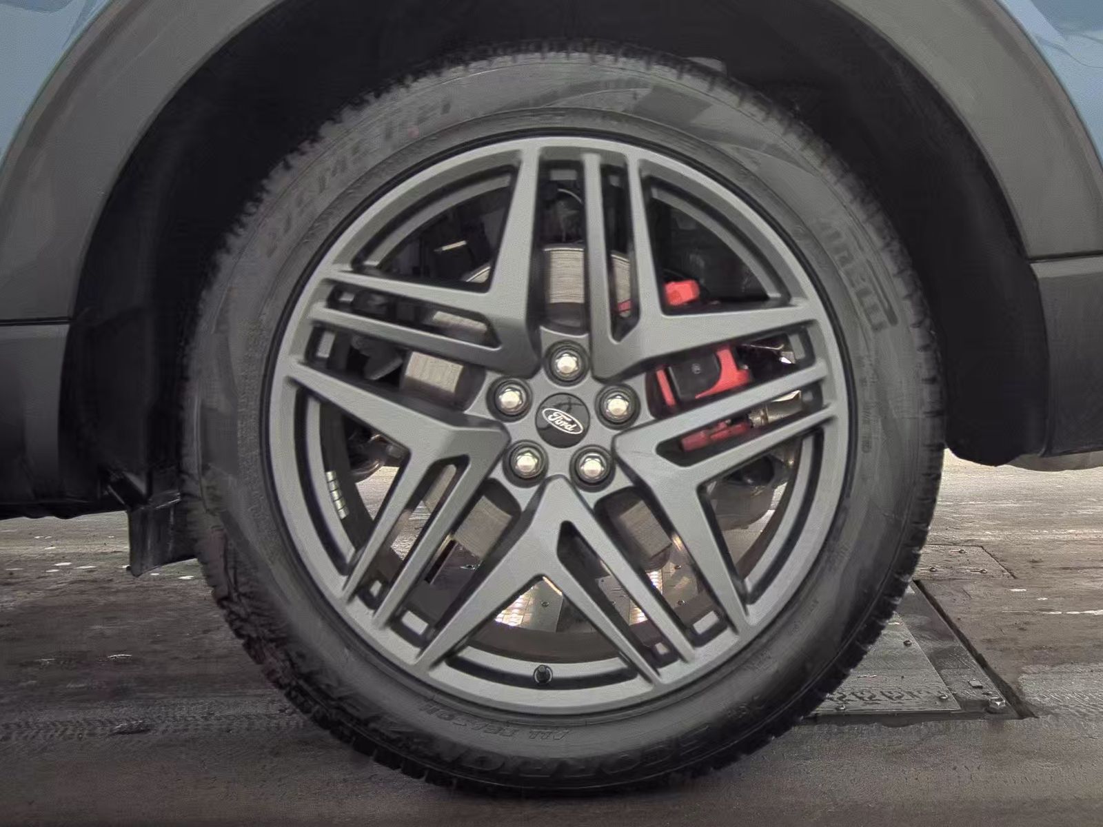 2025 Ford Explorer ST-Line AWD