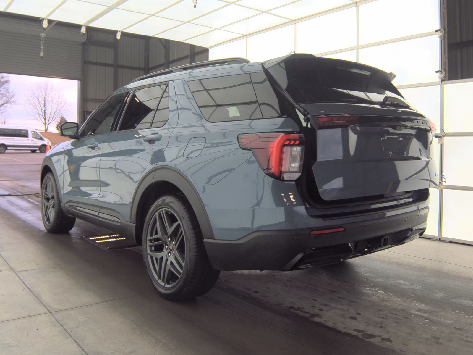 2025 Ford Explorer ST-Line AWD