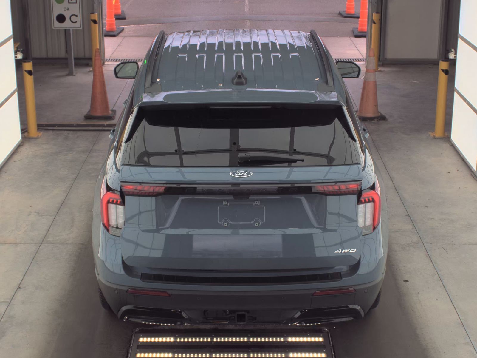 2025 Ford Explorer ST-Line AWD