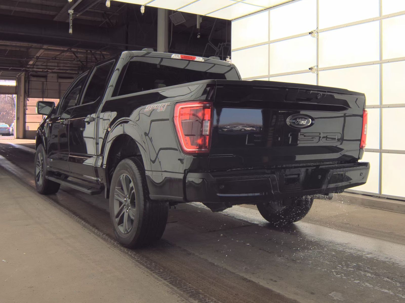 2023 Ford F-150 Hybrid XLT AWD