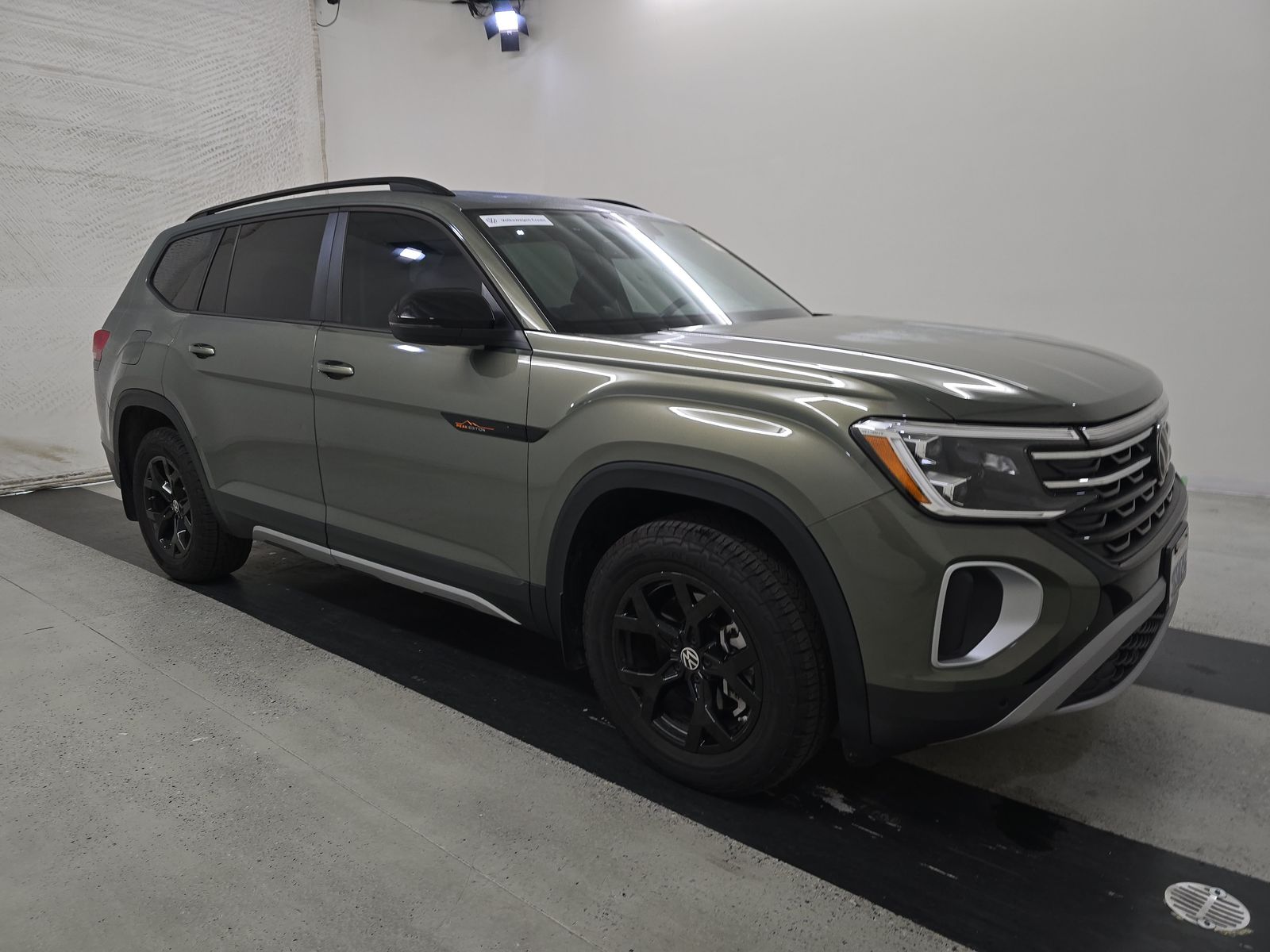 2024 Volkswagen Atlas 2.0T Peak Edition SEL AWD