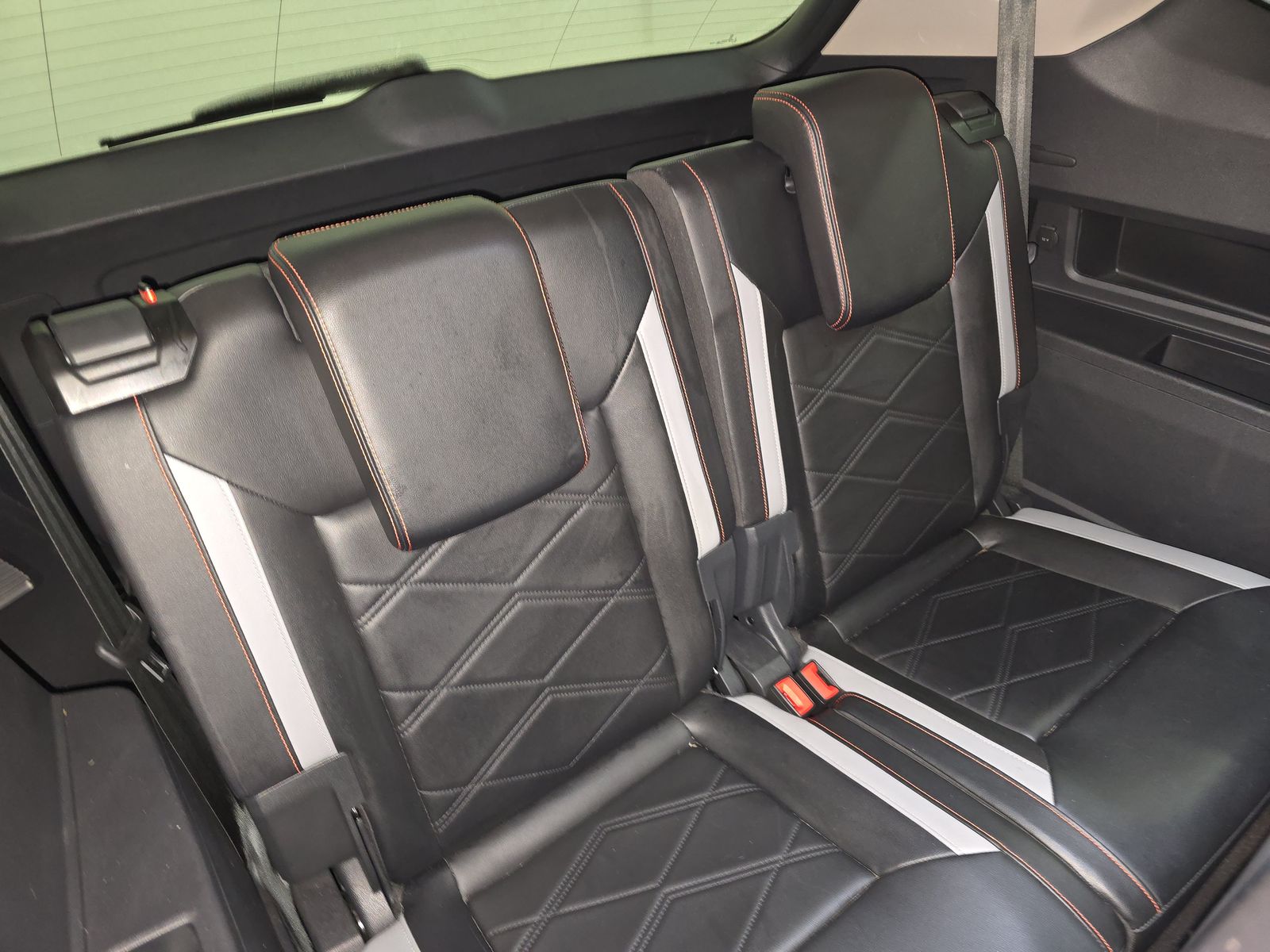 2024 Volkswagen Atlas 2.0T Peak Edition SEL AWD