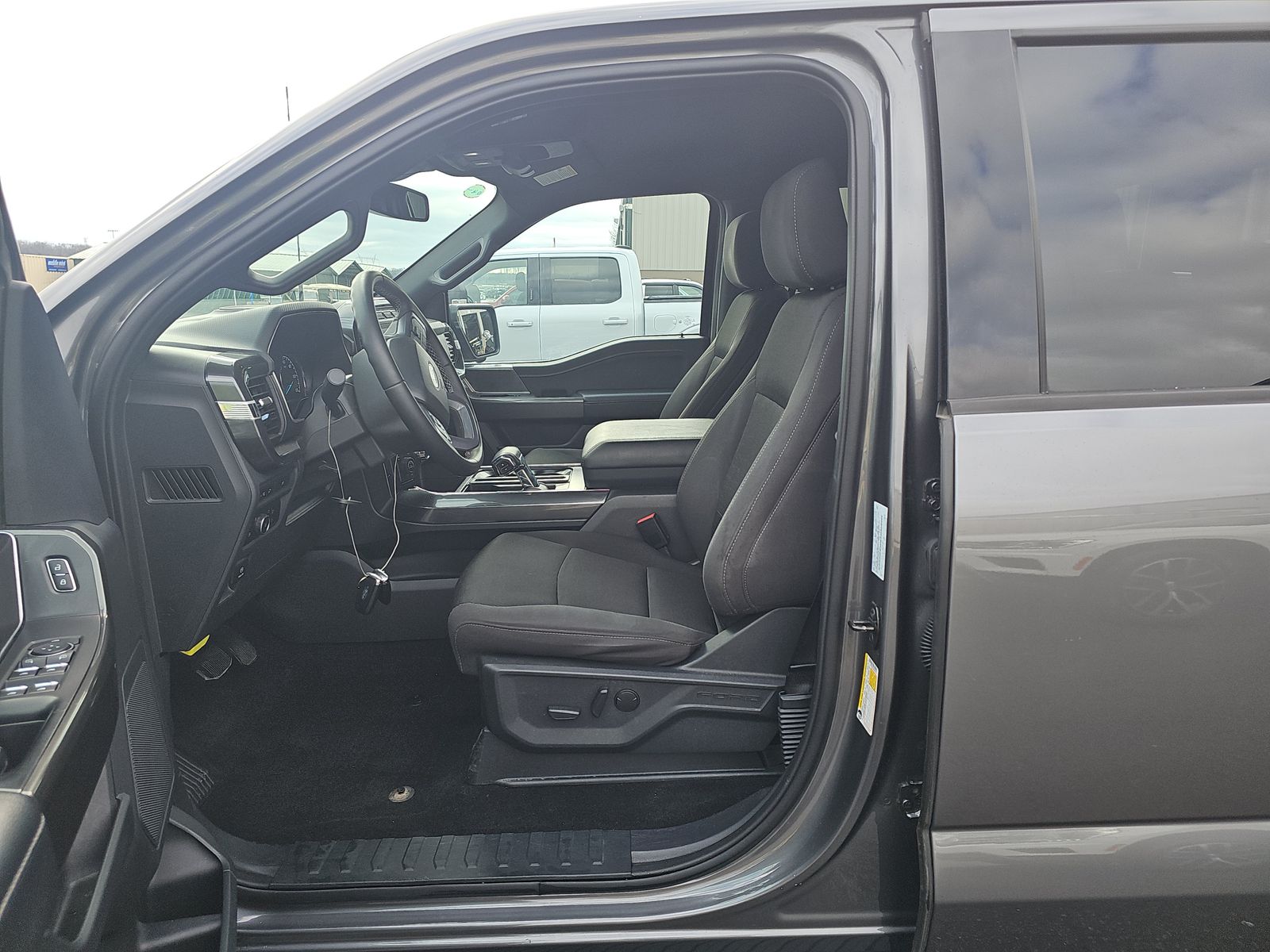 2023 Ford F-150 Hybrid XLT AWD