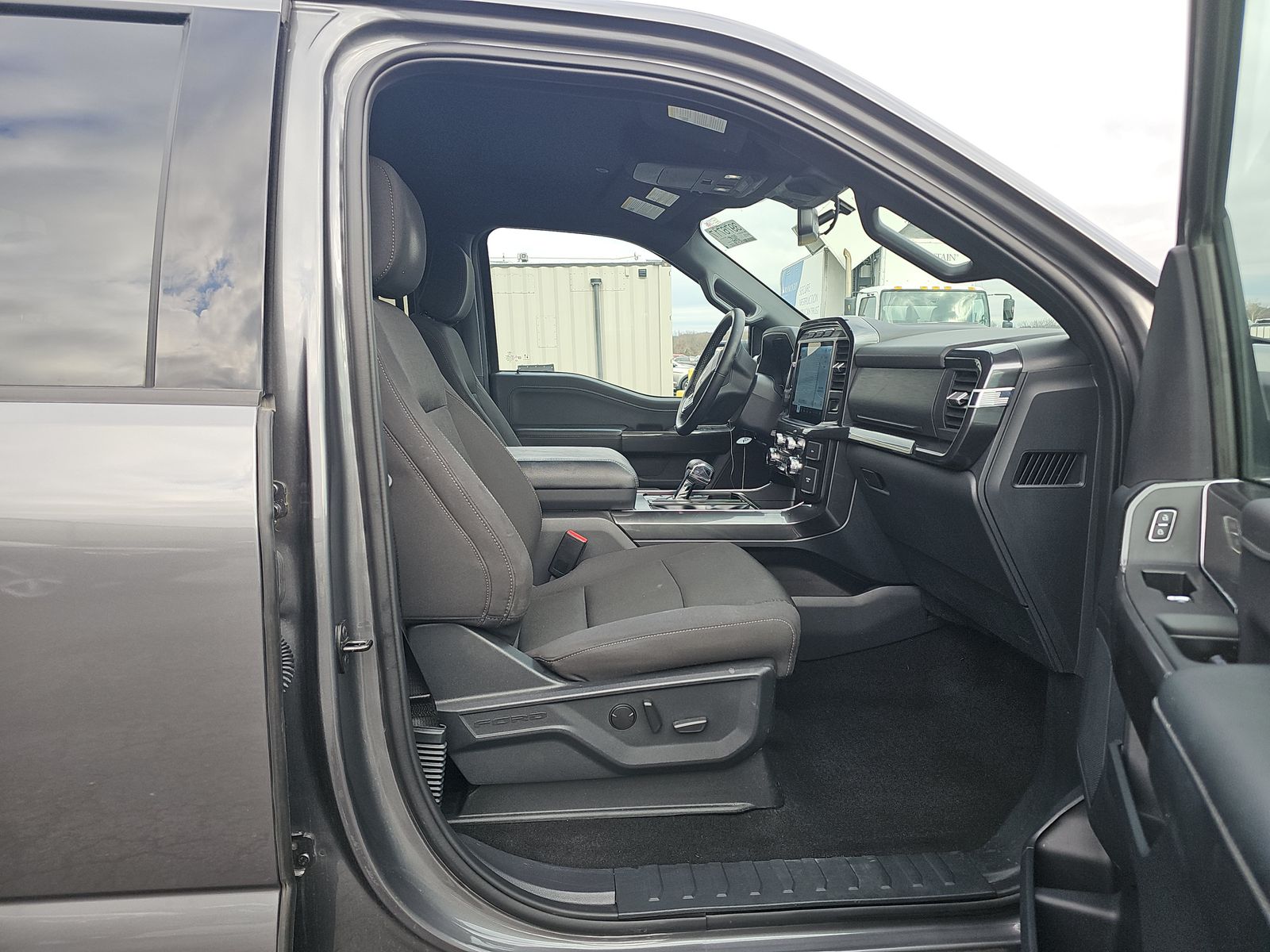 2023 Ford F-150 Hybrid XLT AWD