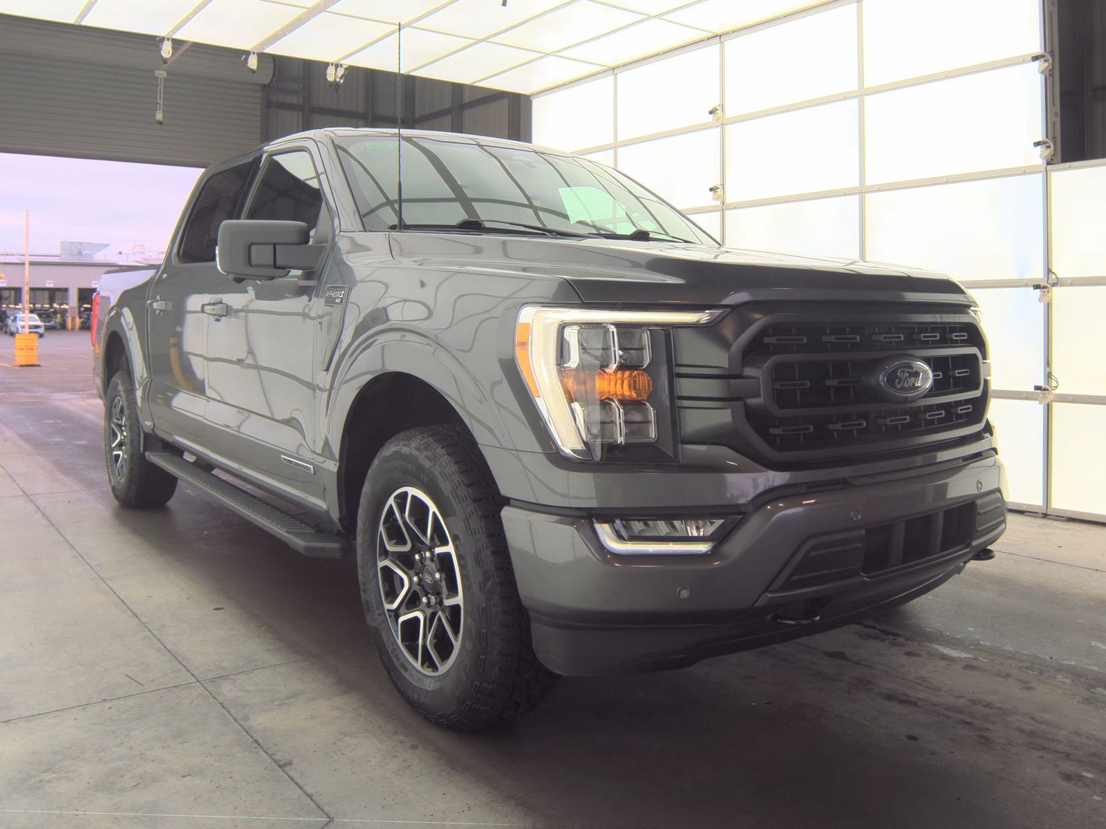 2023 Ford F-150 Hybrid XLT AWD