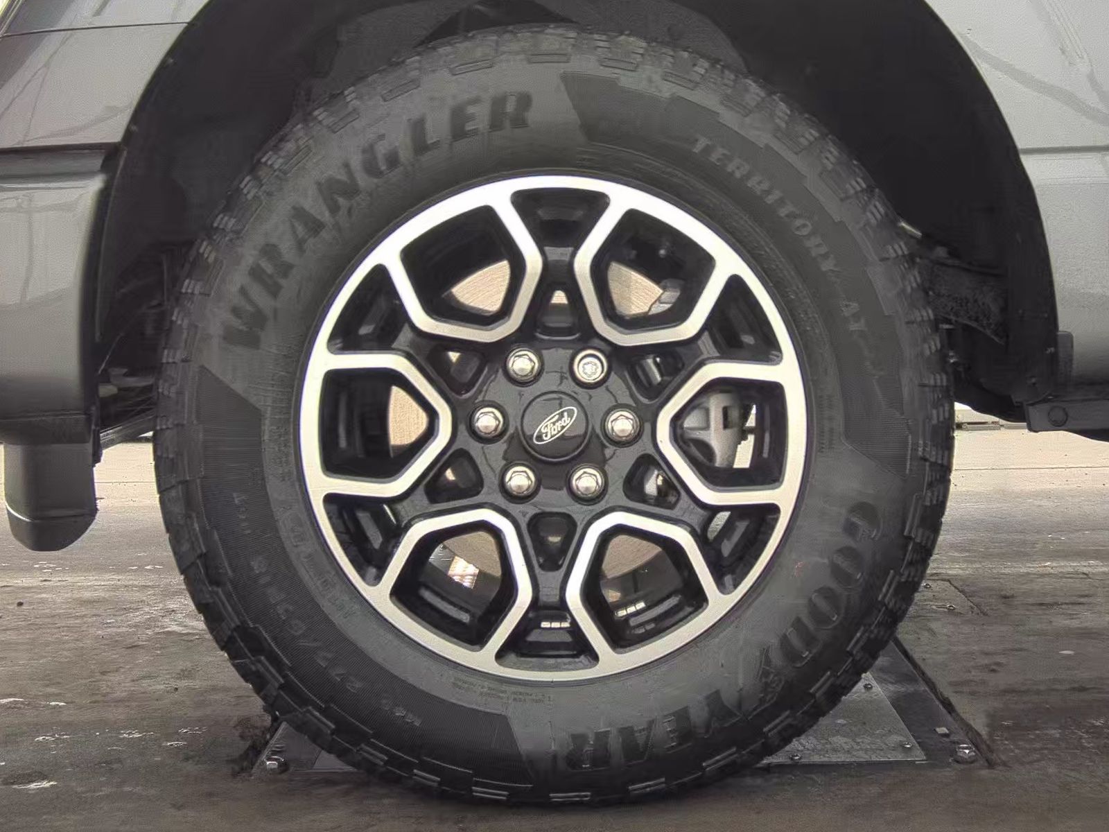 2023 Ford F-150 Hybrid XLT AWD