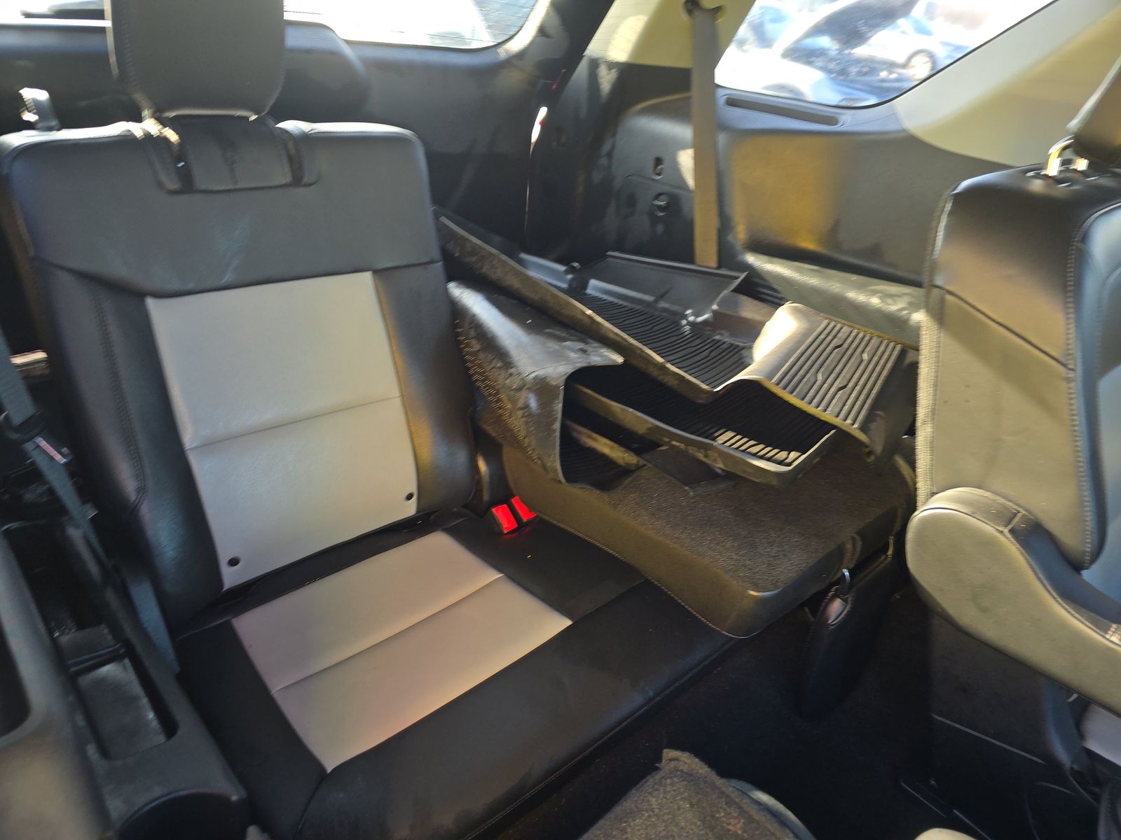 2023 Ford Explorer XLT AWD