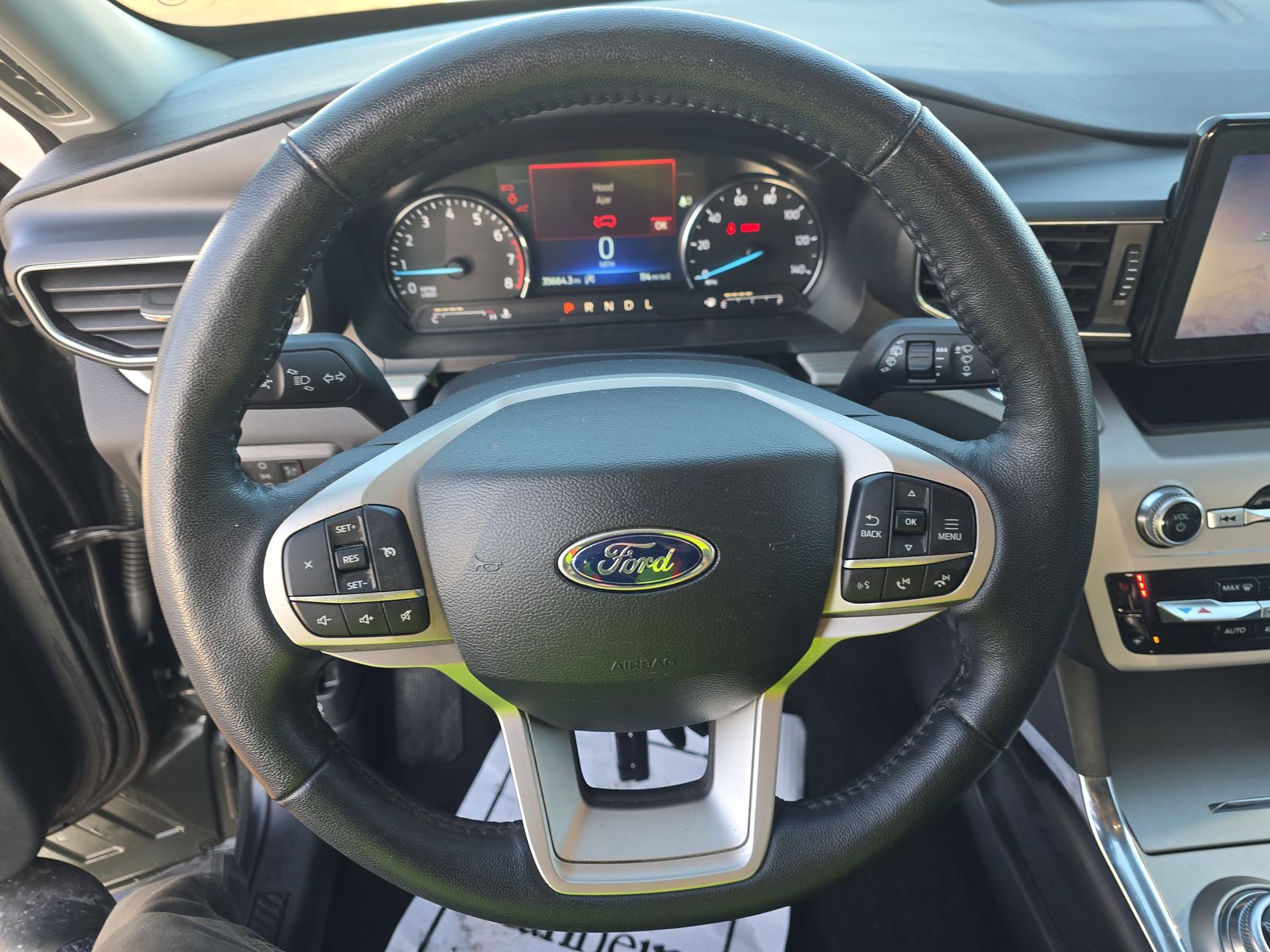 2023 Ford Explorer XLT AWD