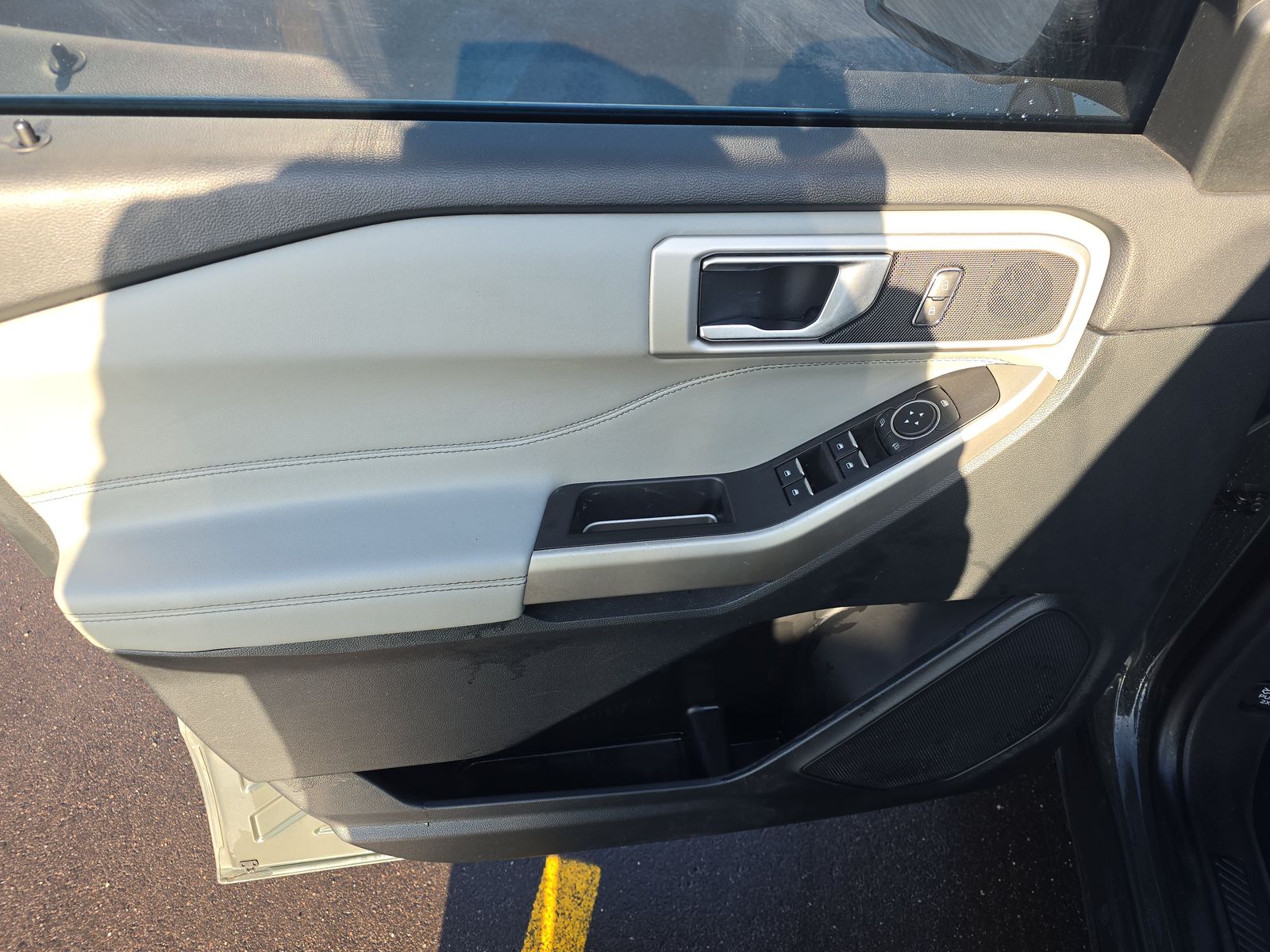 2023 Ford Explorer XLT AWD