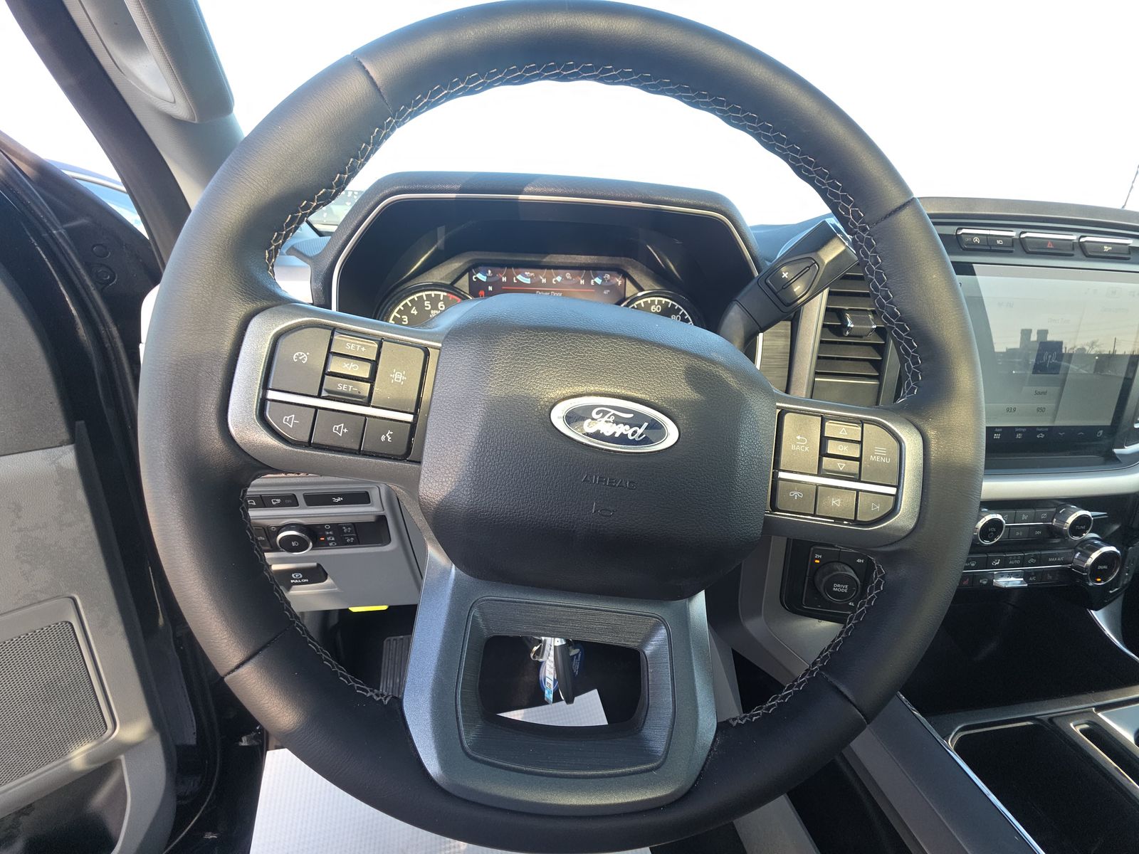 2023 Ford F-150 XLT AWD