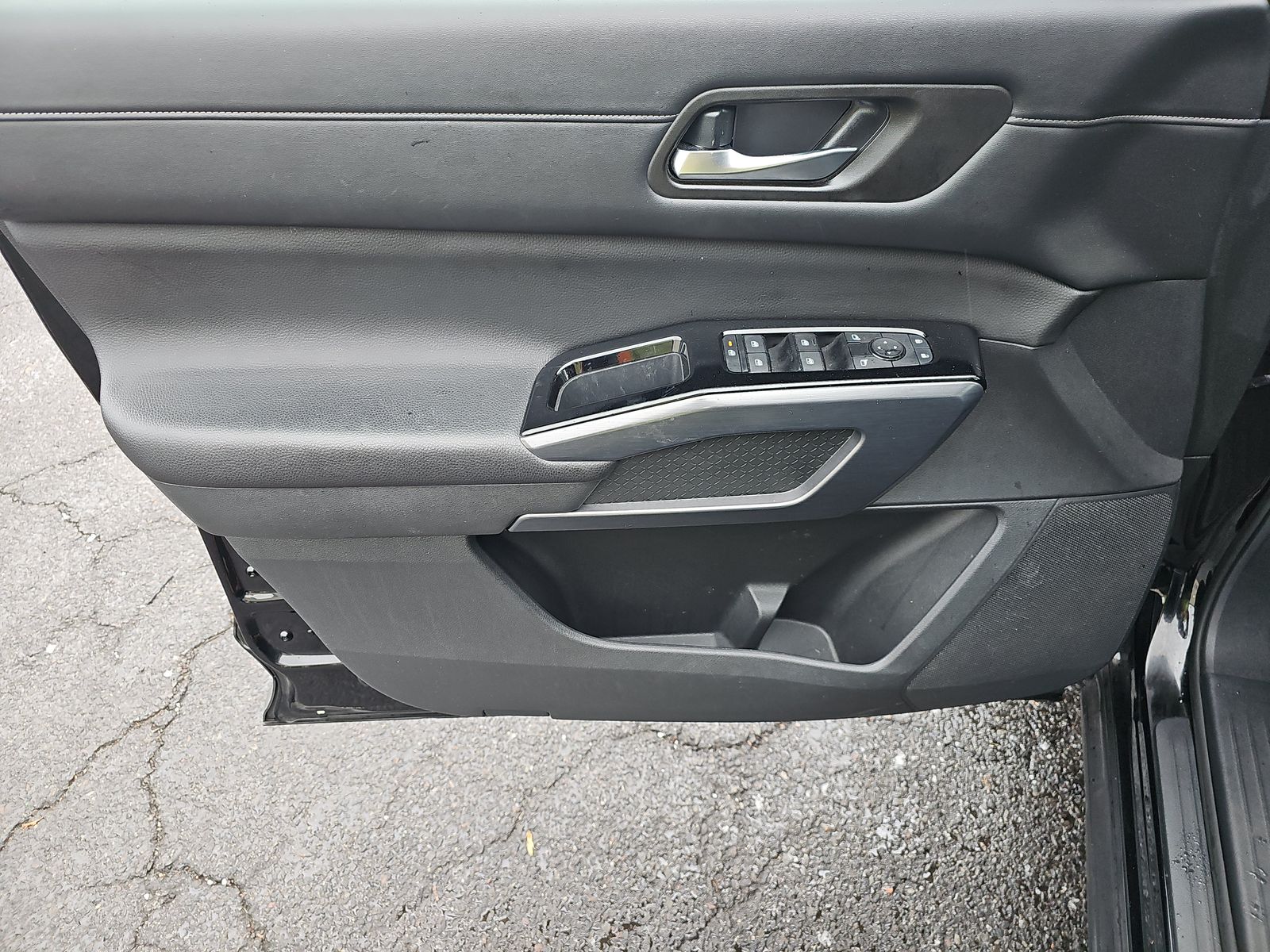 2024 Nissan Pathfinder SL AWD