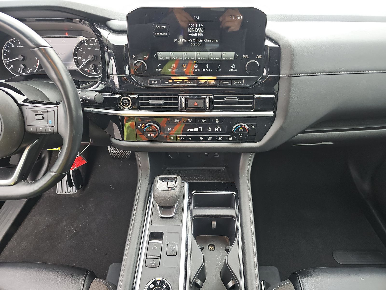 2024 Nissan Pathfinder SL AWD