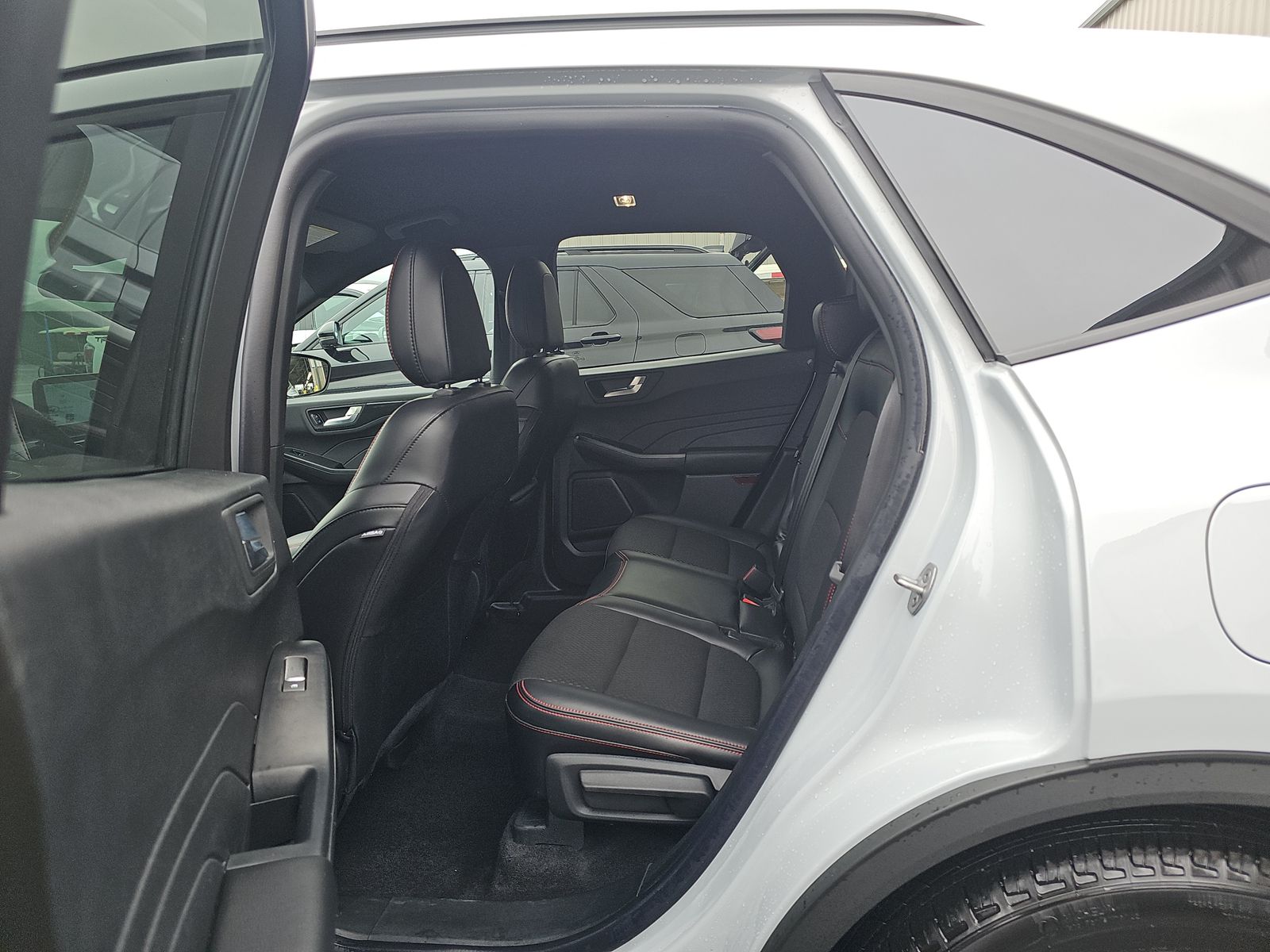 2025 Ford Escape Hybrid ST-Line FWD