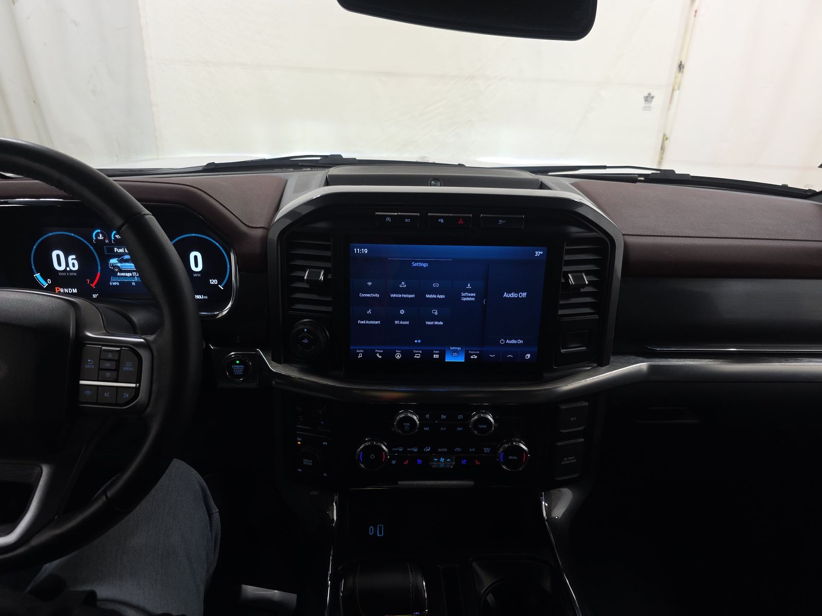 2023 Ford F-150 Lariat AWD