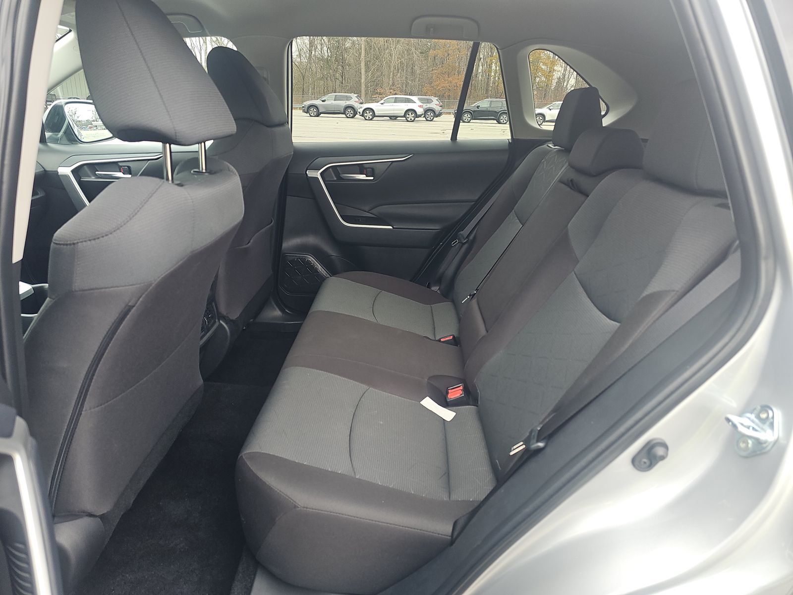 2025 Toyota RAV4 XLE FWD