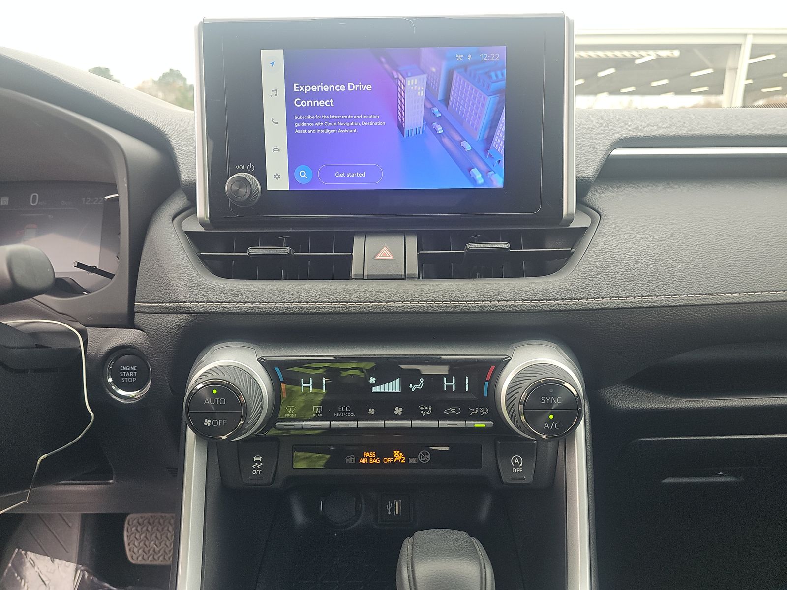 2025 Toyota RAV4 XLE FWD