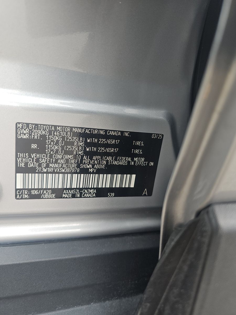 2025 Toyota RAV4 XLE FWD