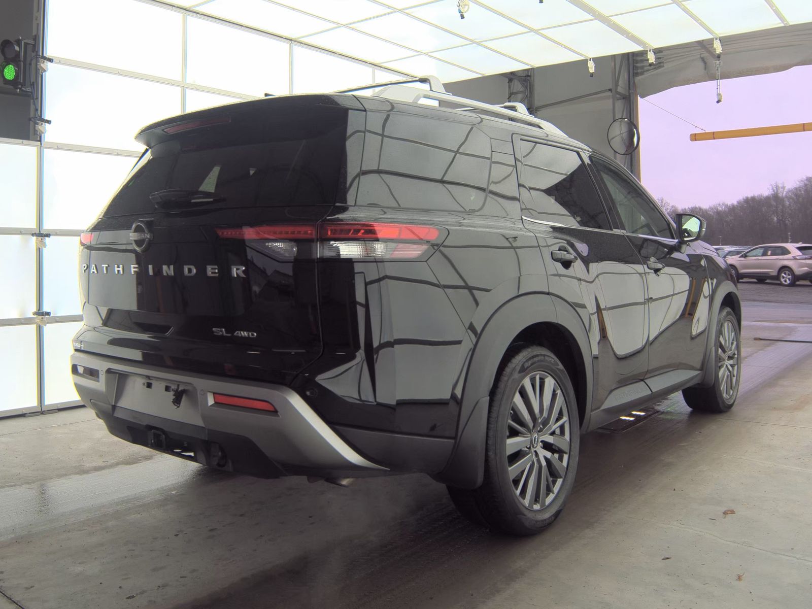 2024 Nissan Pathfinder SL AWD