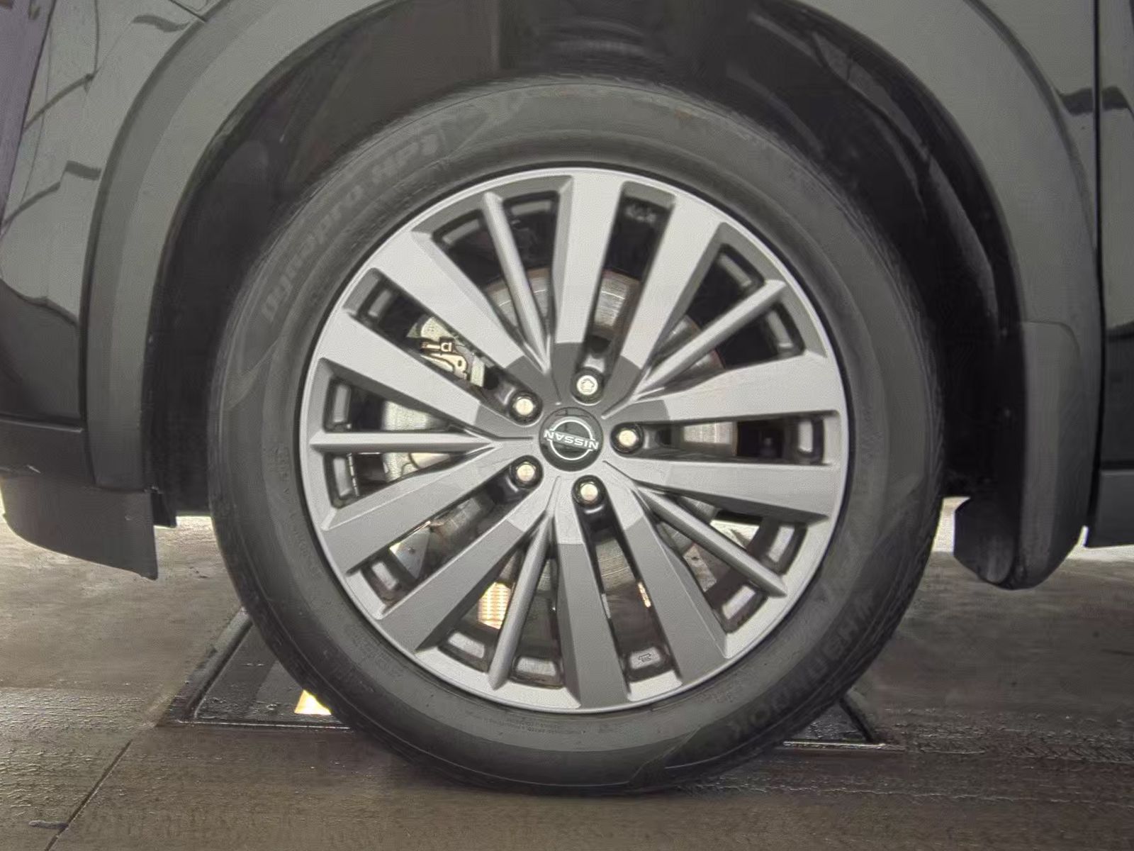 2024 Nissan Pathfinder SL AWD