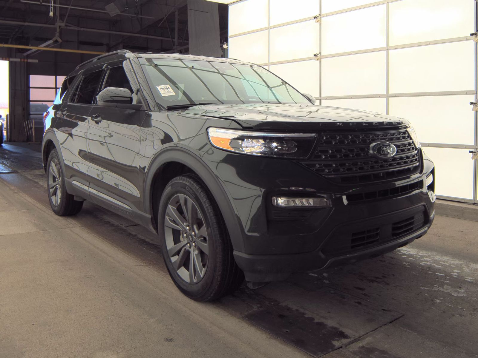 2023 Ford Explorer XLT AWD