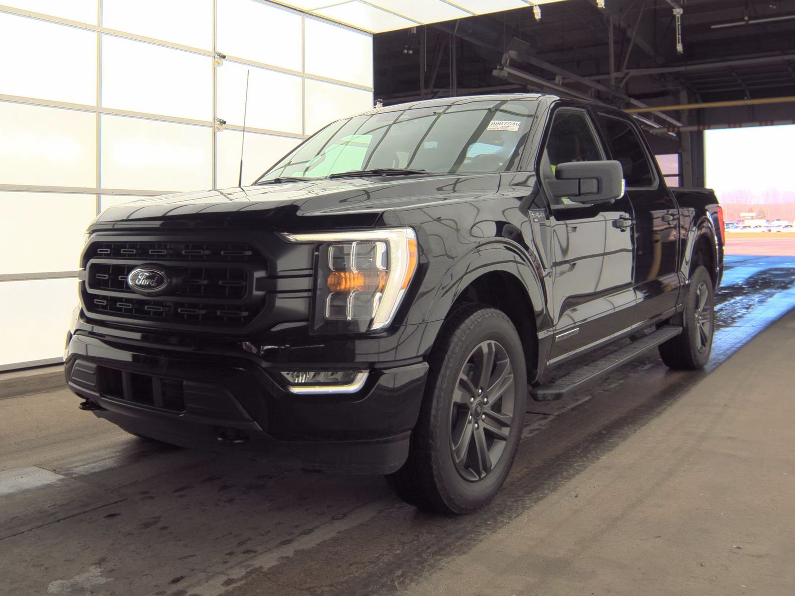 2023 Ford F-150 Hybrid XLT AWD