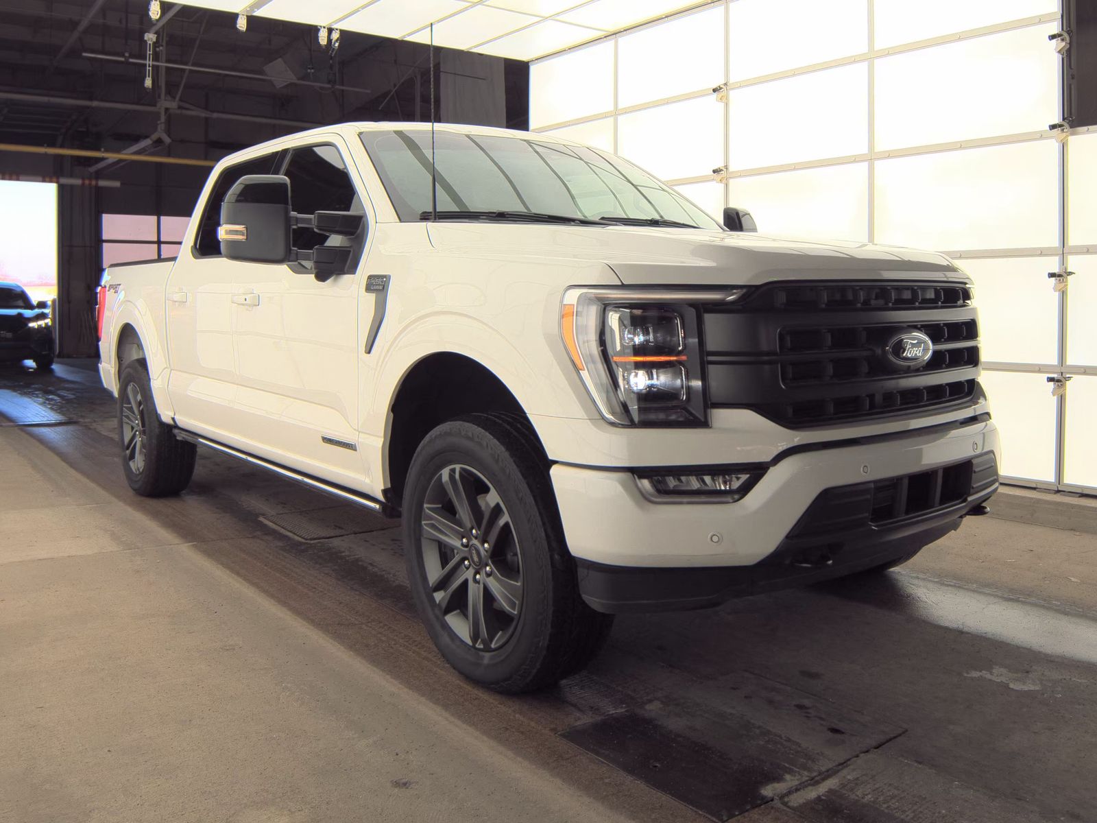 2023 Ford F-150 Hybrid Lariat AWD