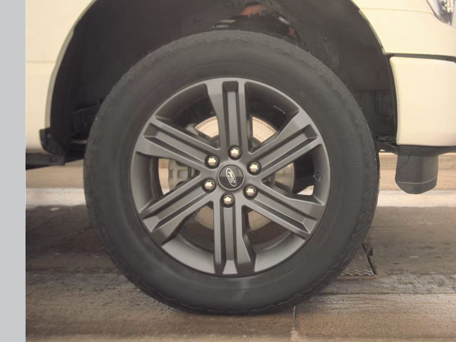 2023 Ford F-150 Hybrid Lariat AWD